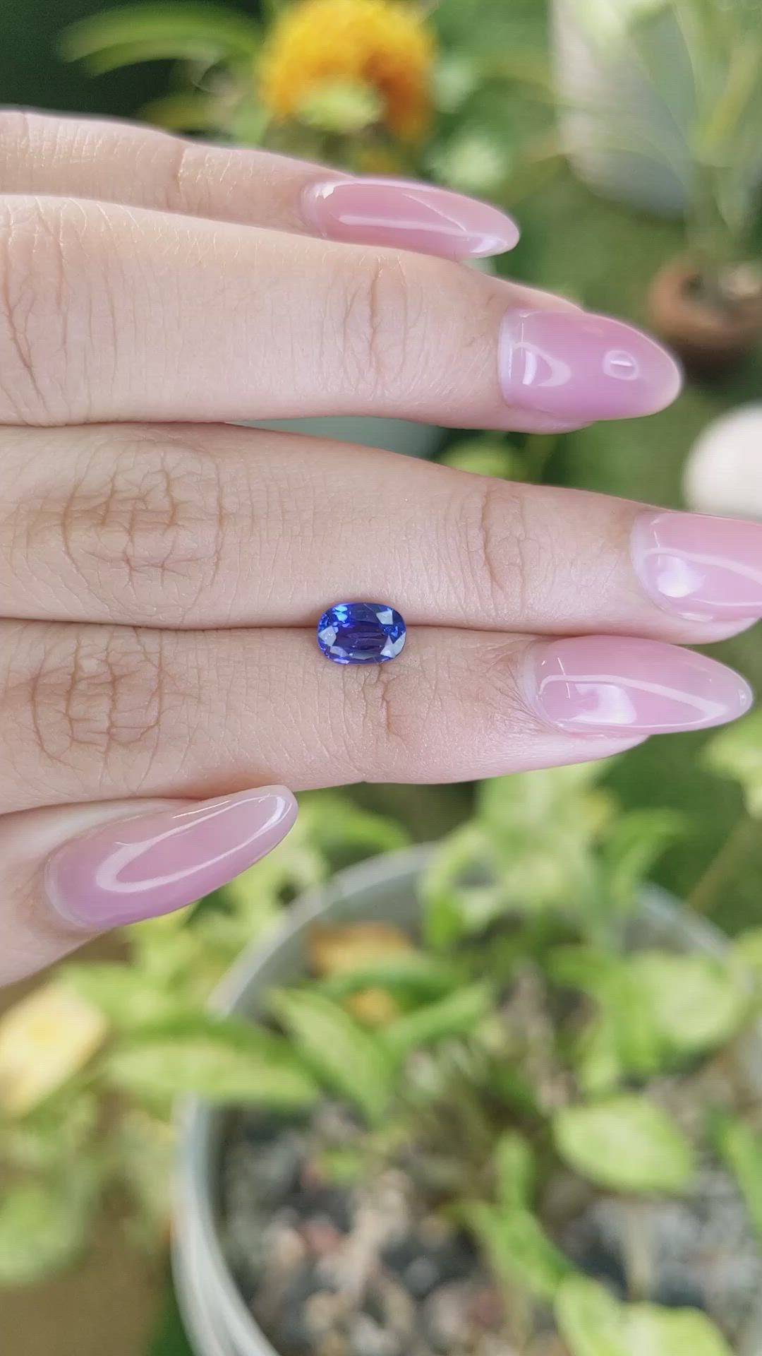 1.06 Ct. Blue Sapphire from Ceylon (Sri Lanka) Size Video