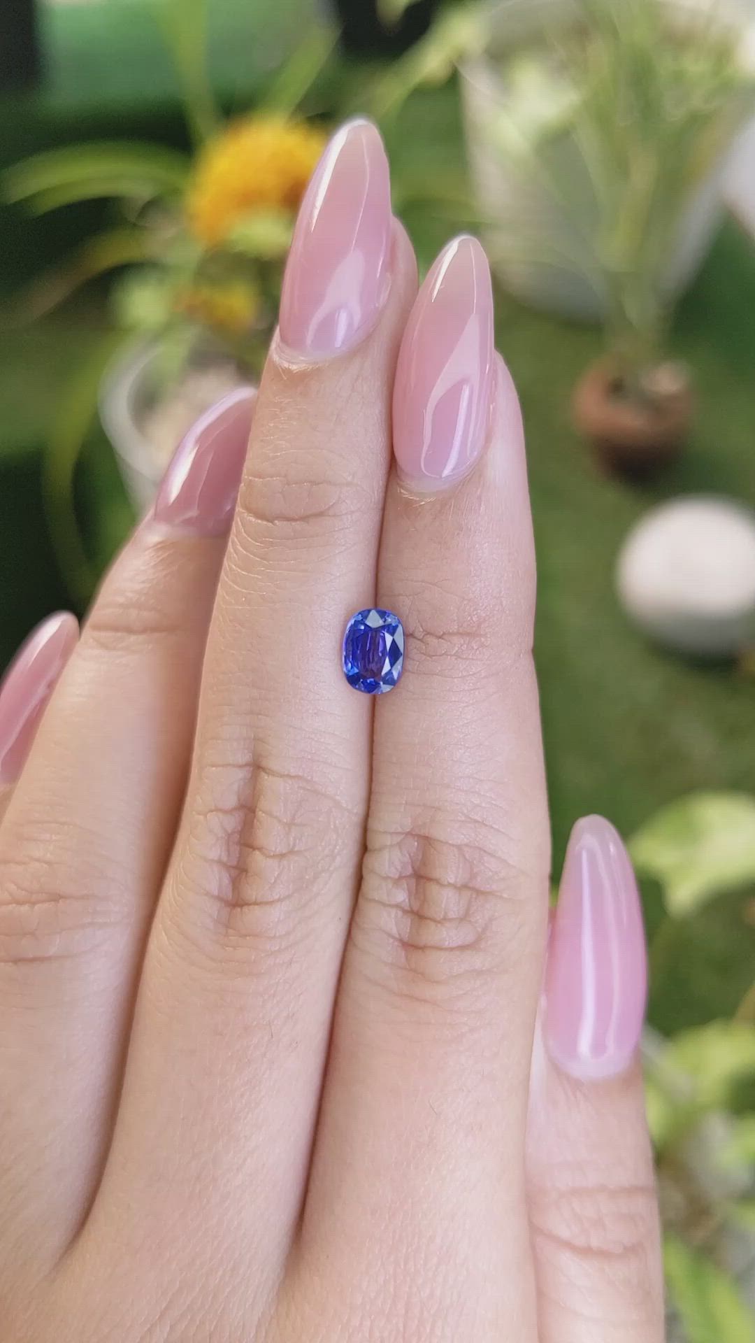 1.06 Ct. Blue Sapphire from Ceylon (Sri Lanka) Size Video