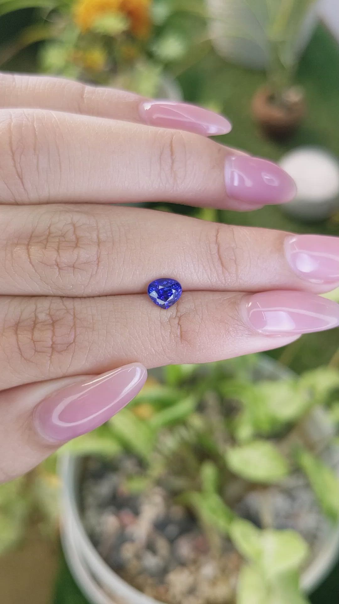 1.07 Ct. Blue Sapphire from Ceylon (Sri Lanka) Size Video
