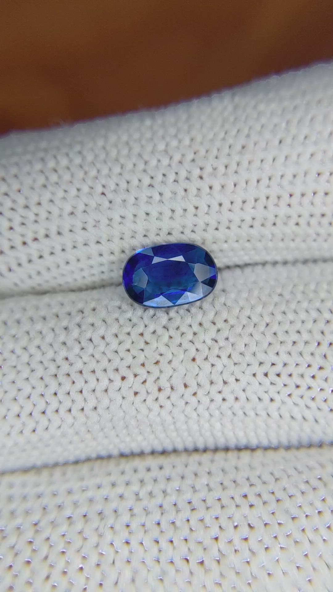 1.22 Ct. Blue Sapphire from Ceylon (Sri Lanka) Size Video