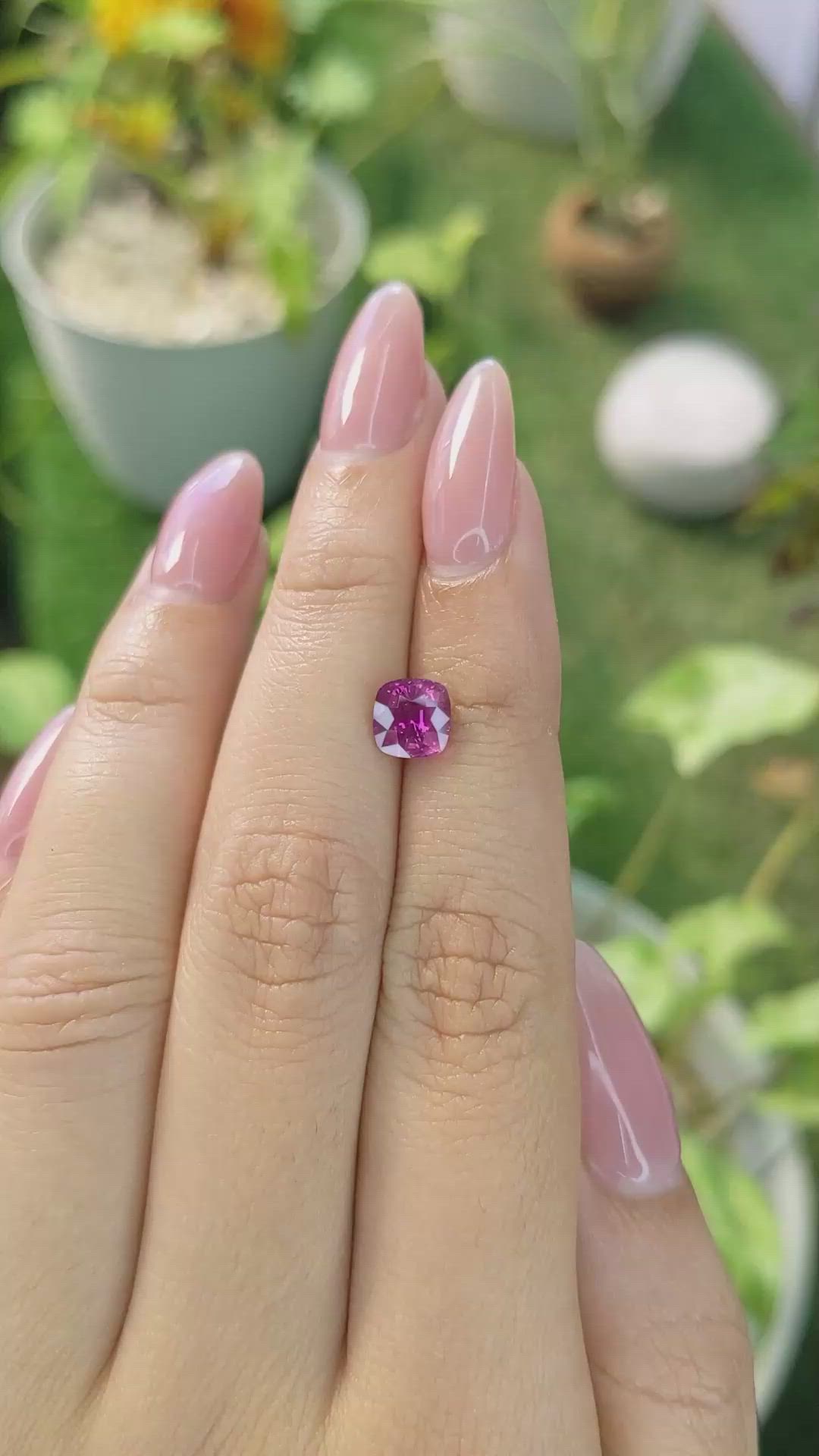 1.73 Ct. Purplish Pink Sapphire from Ceylon (Sri Lanka) Size Video