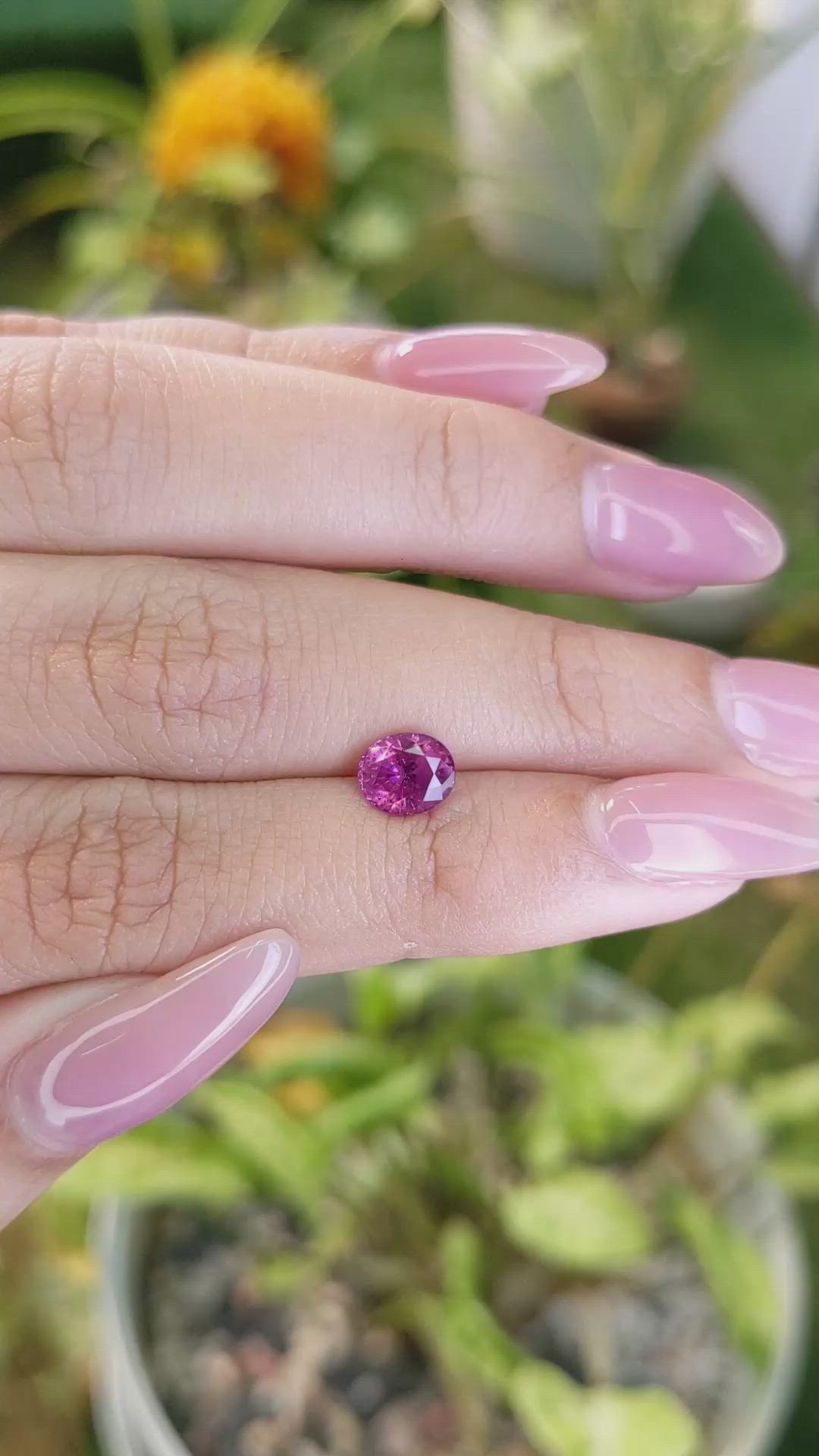 1.31 Ct. Pinkish Purple Sapphire from Ceylon (Sri Lanka) Size Video