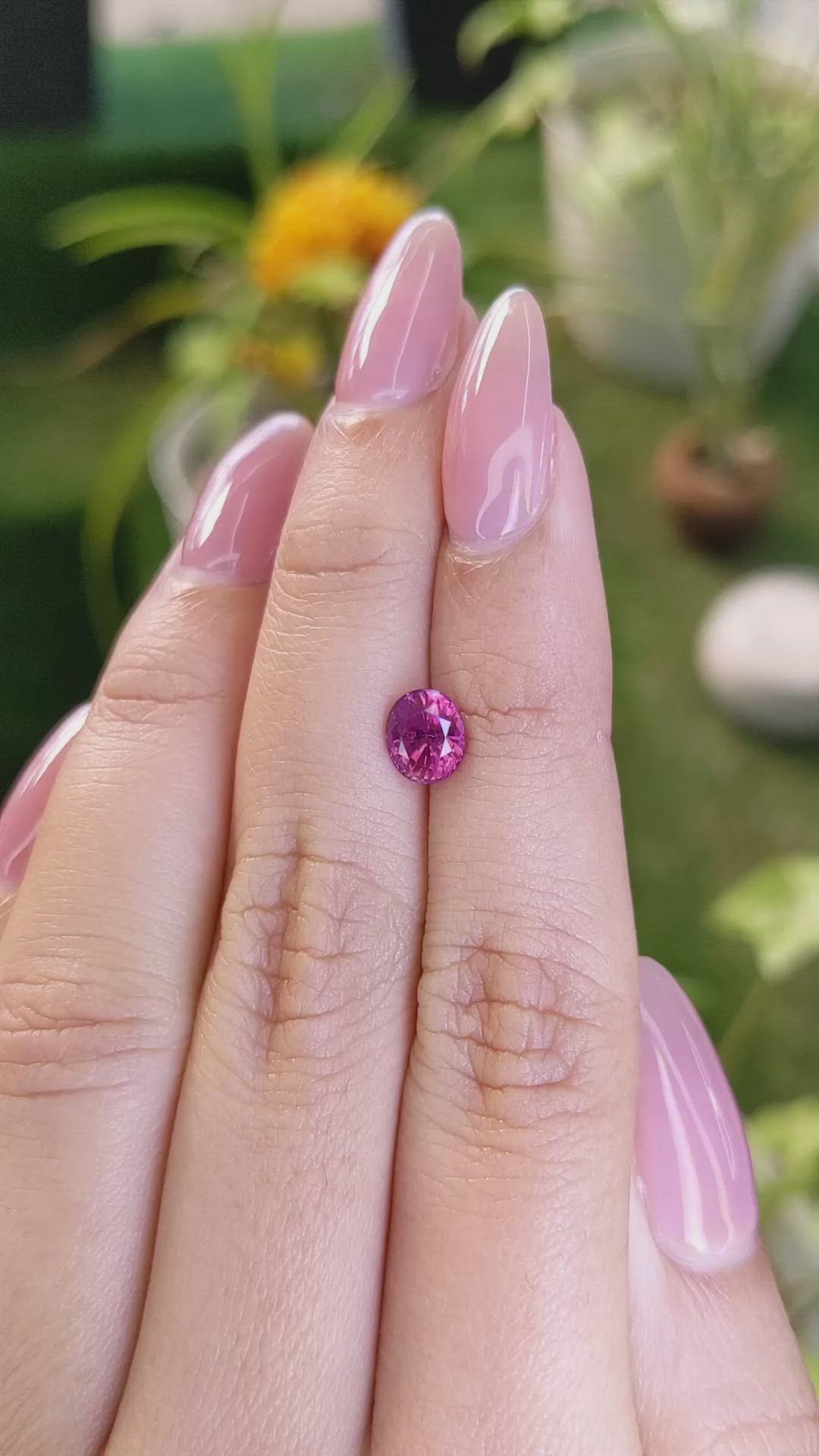 1.31 Ct. Pinkish Purple Sapphire from Ceylon (Sri Lanka) Size Video
