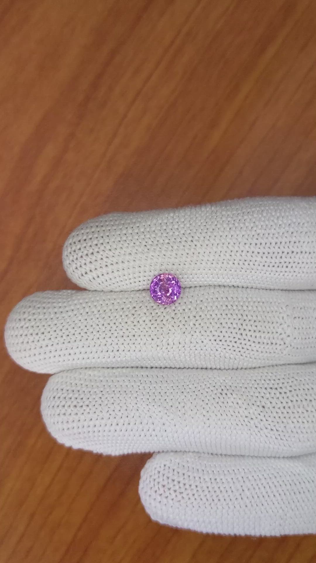 1.24 Ct. Pinkish Purple Sapphire from Ceylon (Sri Lanka) Size Video