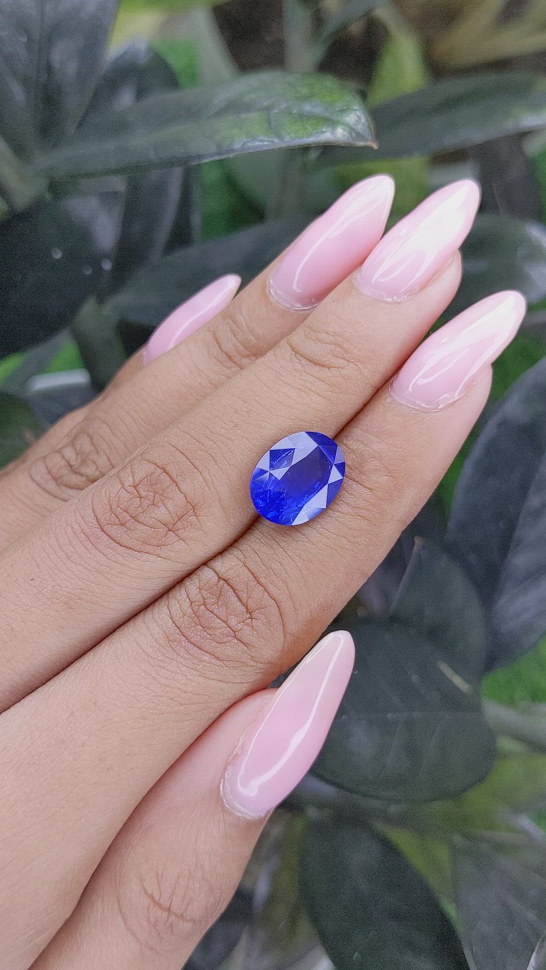 5.02 Ct. Blue Sapphire from Ceylon (Sri Lanka) Size Video
