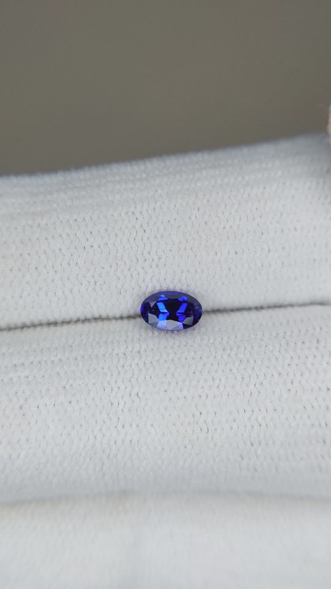 0.43 Ct. Blue Sapphire from Ceylon (Sri Lanka) Size Video