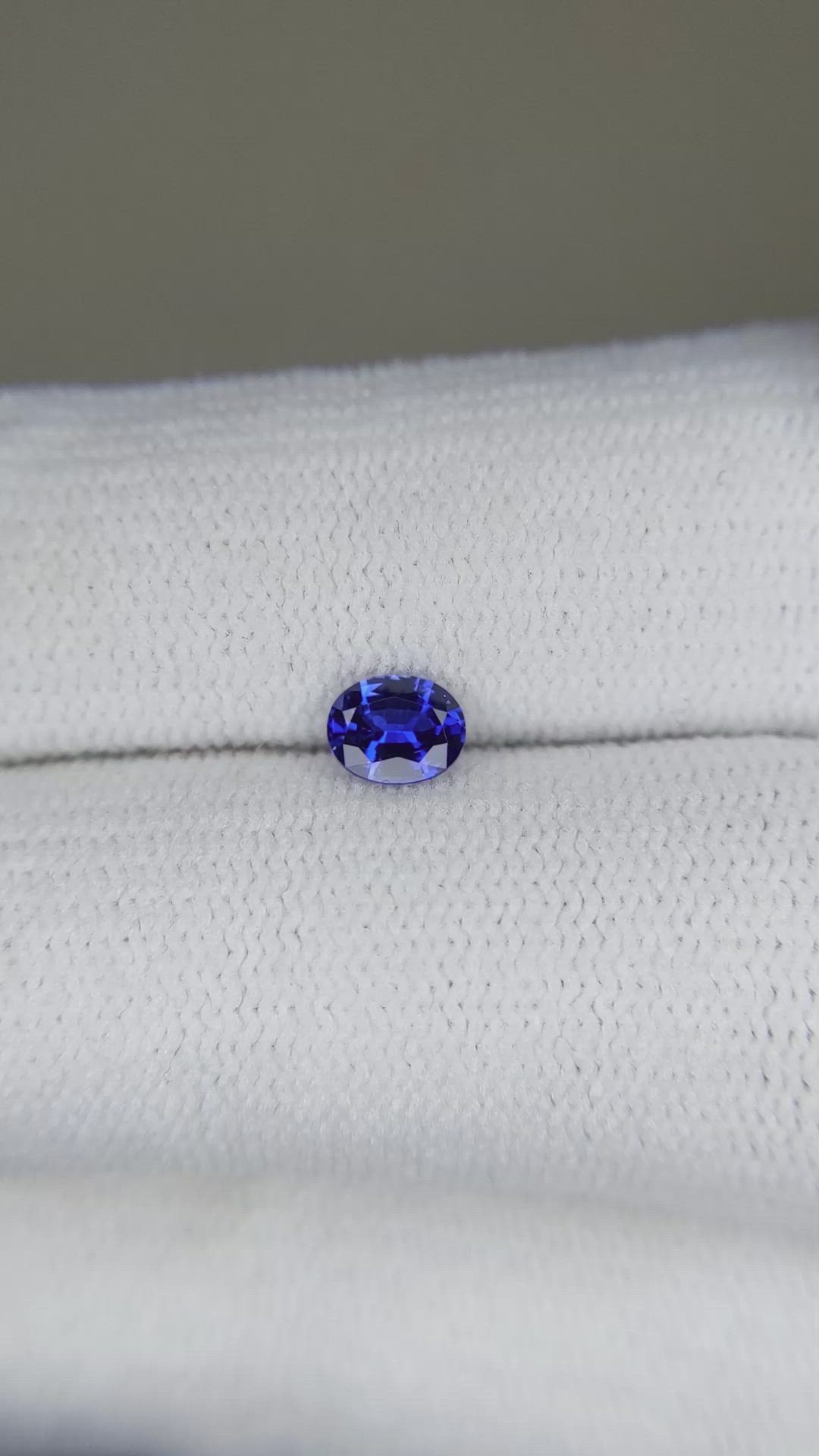 0.41 Ct. Blue Sapphire from Ceylon (Sri Lanka) Size Video