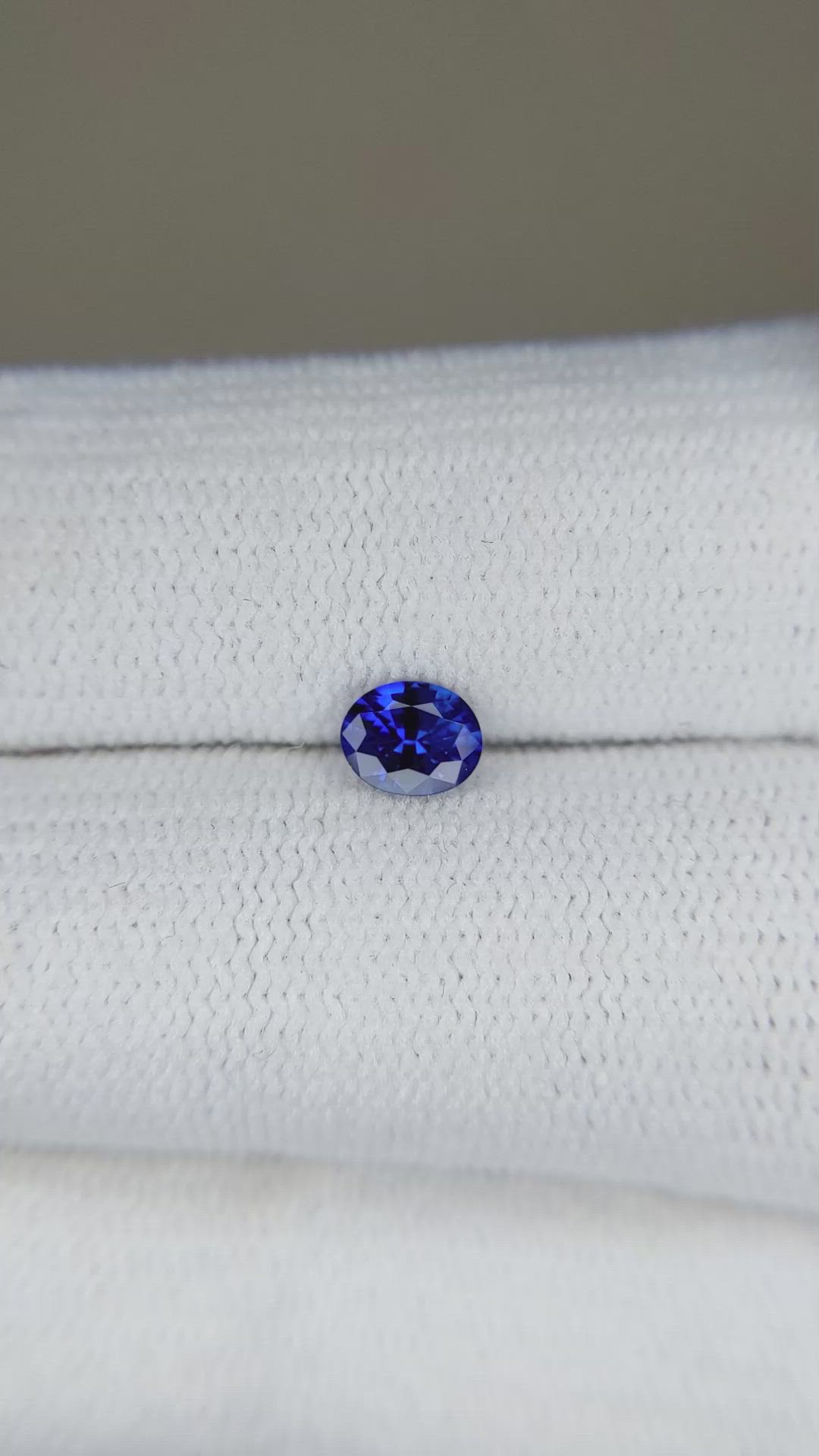 0.40 Ct. Blue Sapphire from Ceylon (Sri Lanka) Size Video