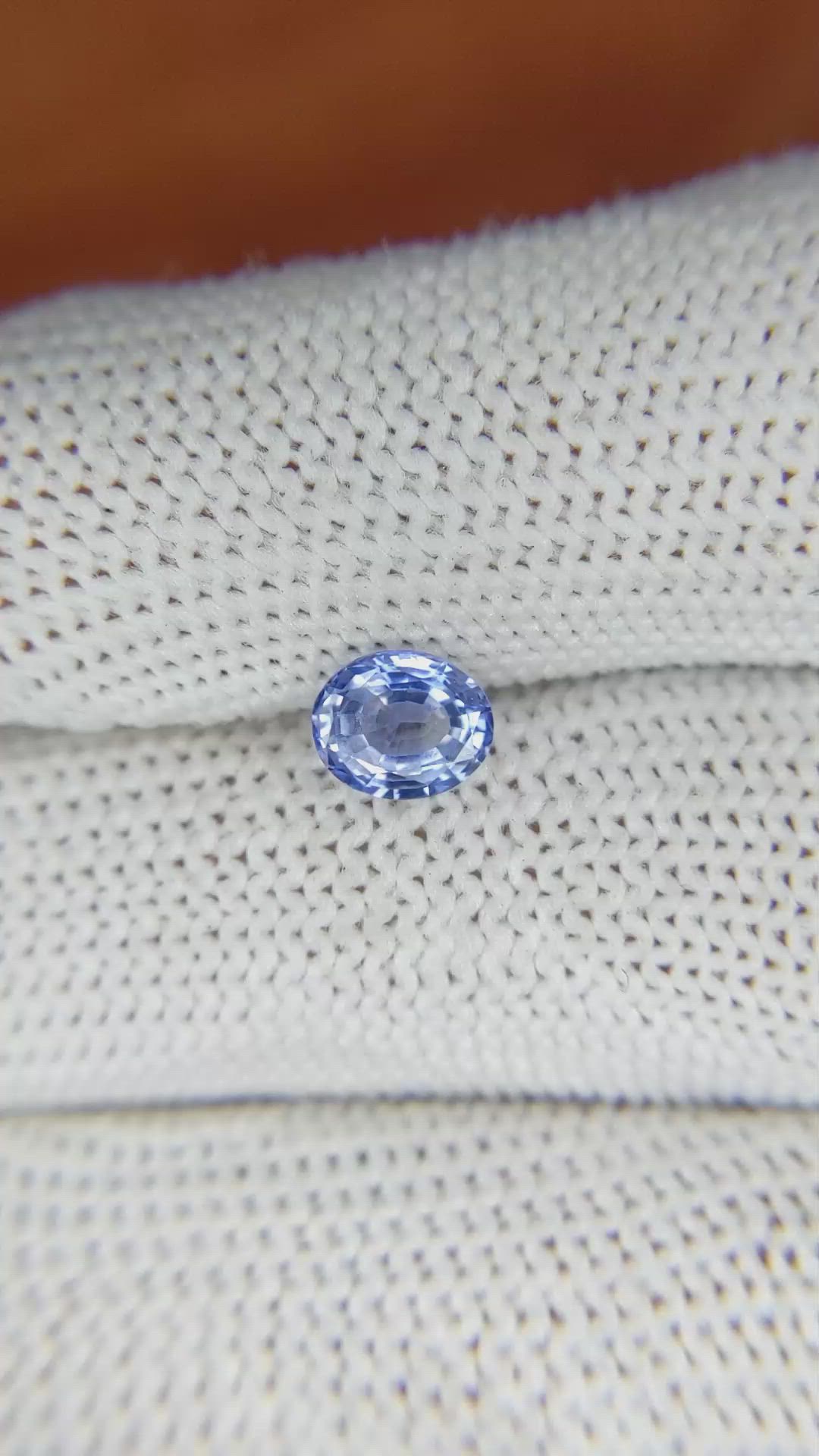 1.00 Ct. Blue Sapphire from Ceylon (Sri Lanka) Size Video