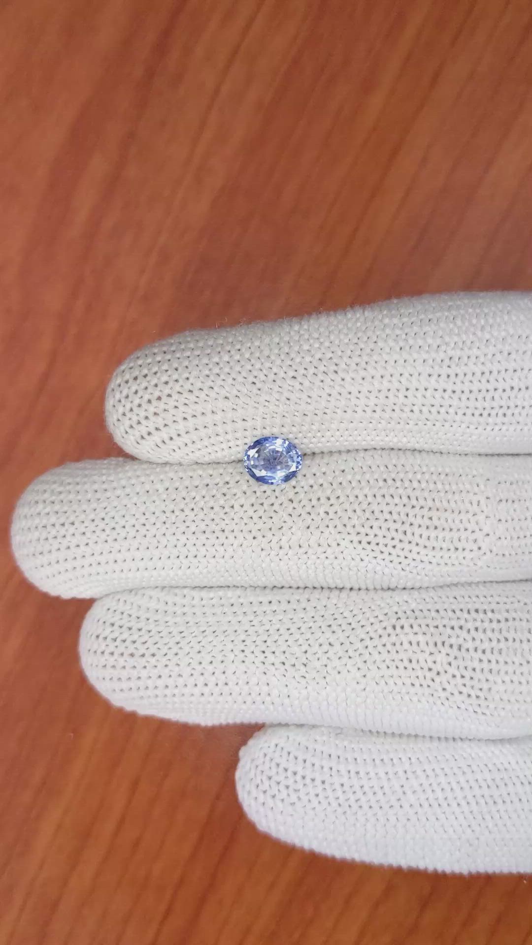 1.00 Ct. Blue Sapphire from Ceylon (Sri Lanka) Size Video