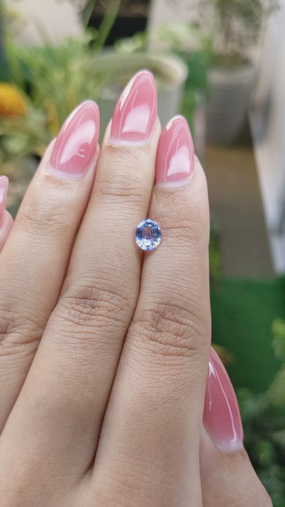 1.00 Ct. Blue Sapphire from Ceylon (Sri Lanka) Size Video