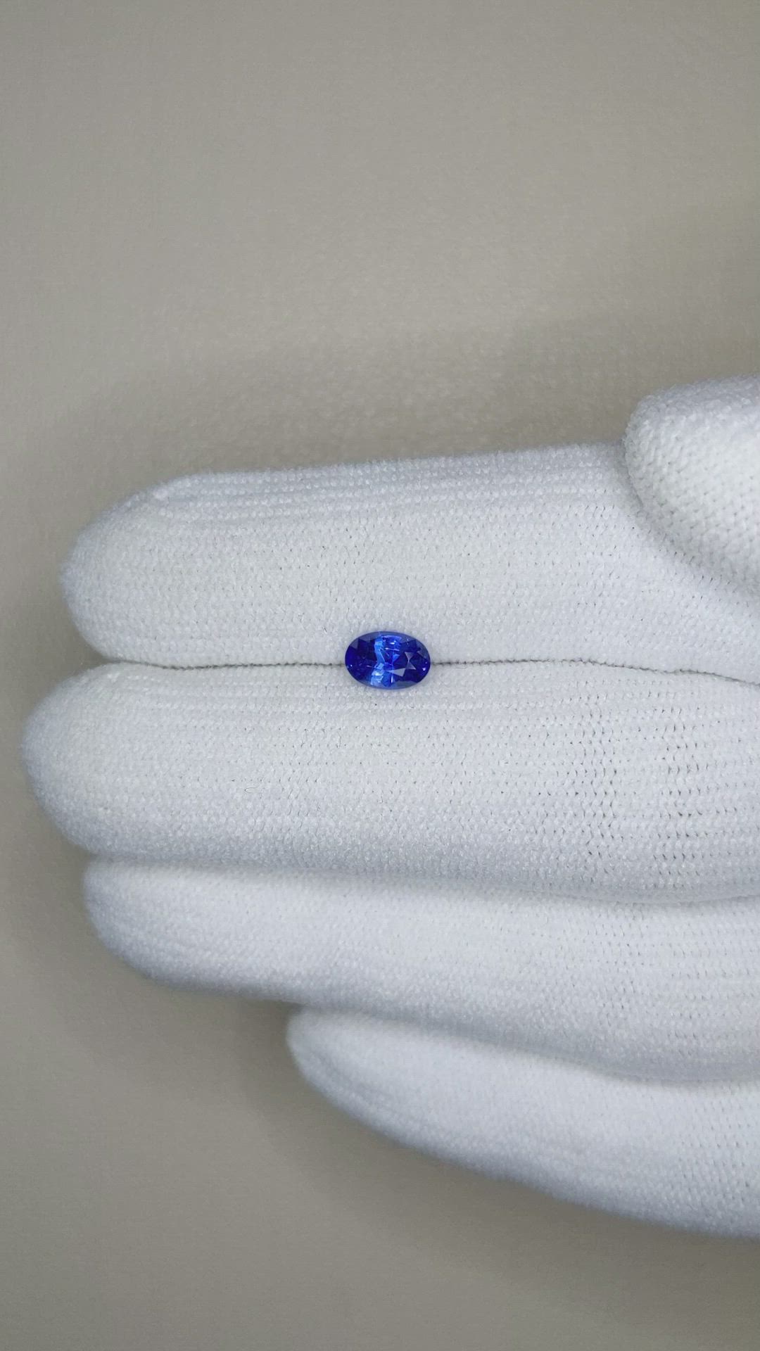 0.57 Ct. Blue Sapphire from Ceylon (Sri Lanka) Size Video