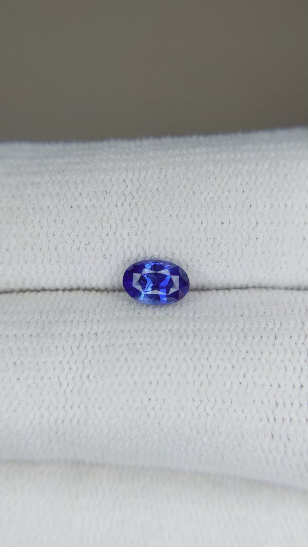 0.57 Ct. Blue Sapphire from Ceylon (Sri Lanka) Size Video