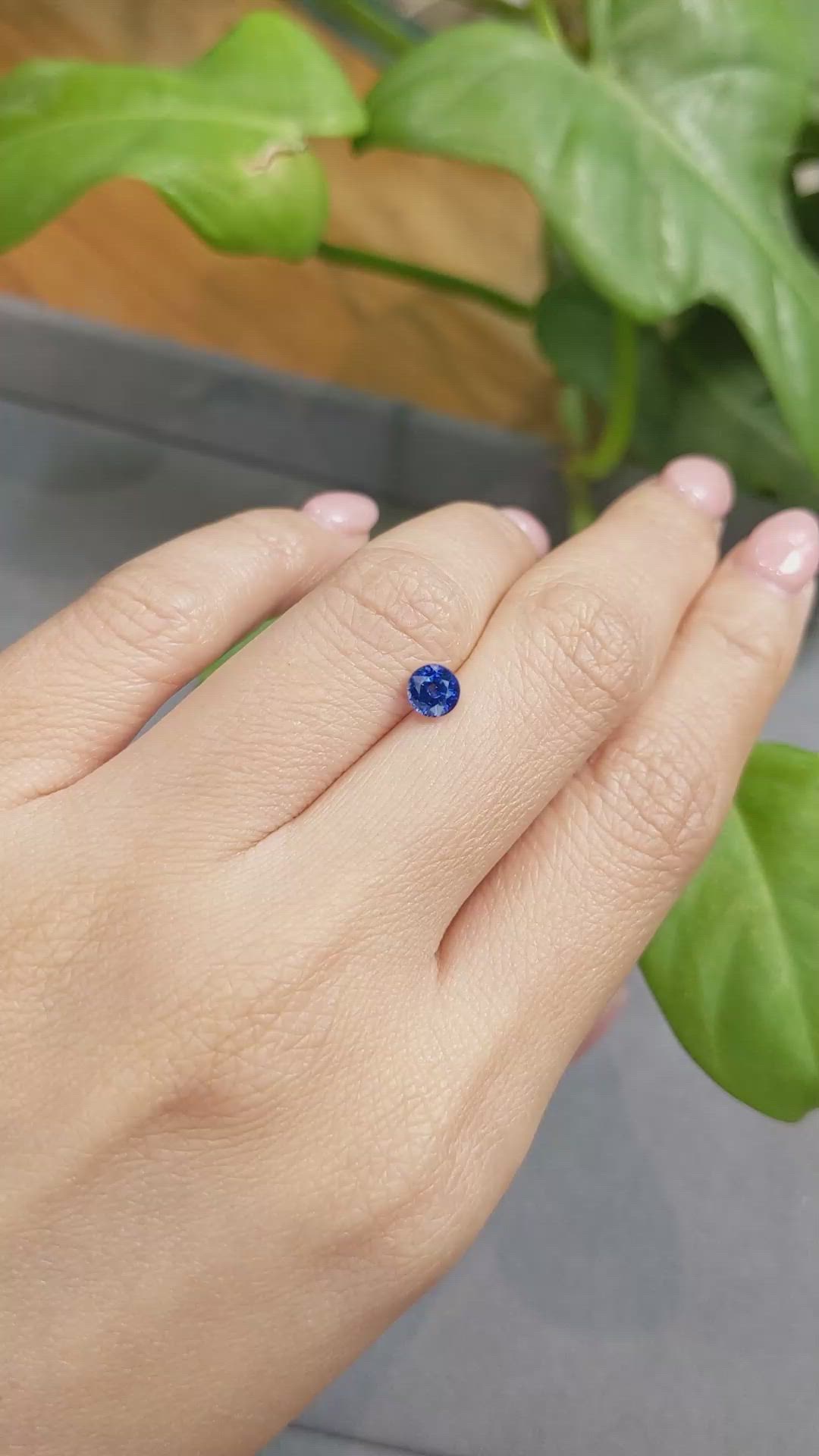 0.71 Ct. Blue Sapphire from Ceylon (Sri Lanka) Size Video