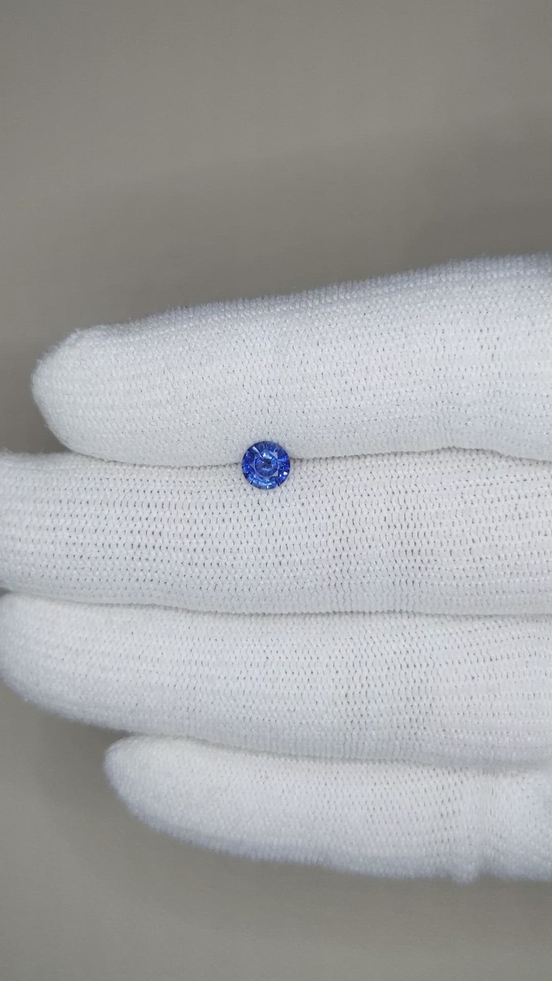 0.52 Ct. Blue Sapphire from Ceylon (Sri Lanka) Size Video