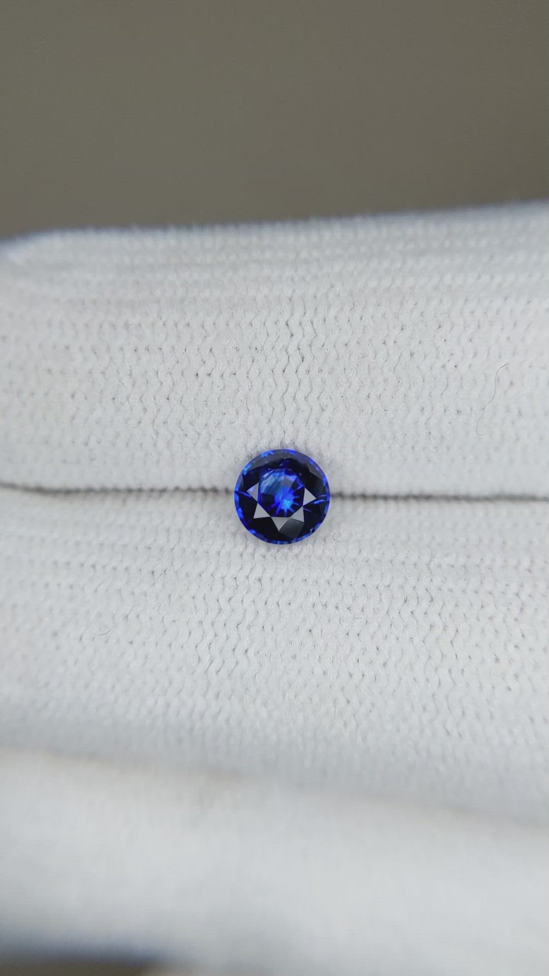 0.57 Ct. Blue Sapphire from Ceylon (Sri Lanka) Size Video