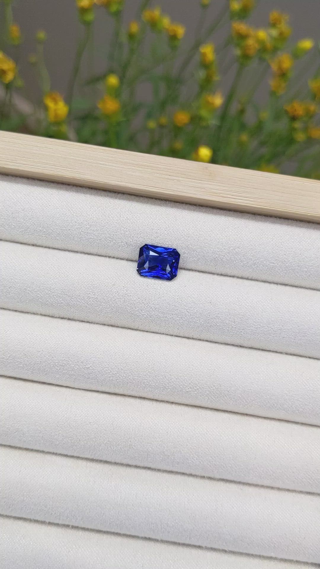 3.54 Ct. Blue Sapphire from Ceylon (Sri Lanka) Size Video