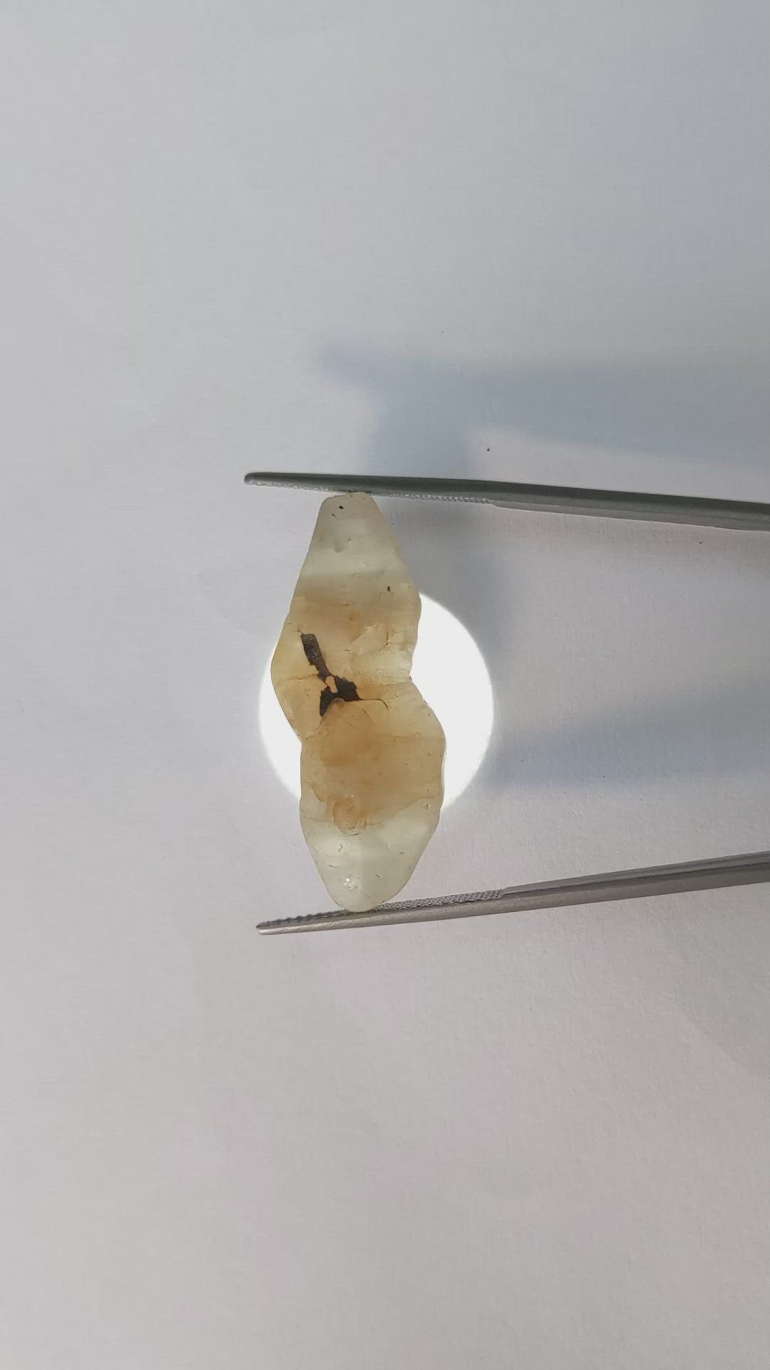 42.44 Ct. Bi Color Rough Sapphire from Ceylon (Sri Lanka) Size Video