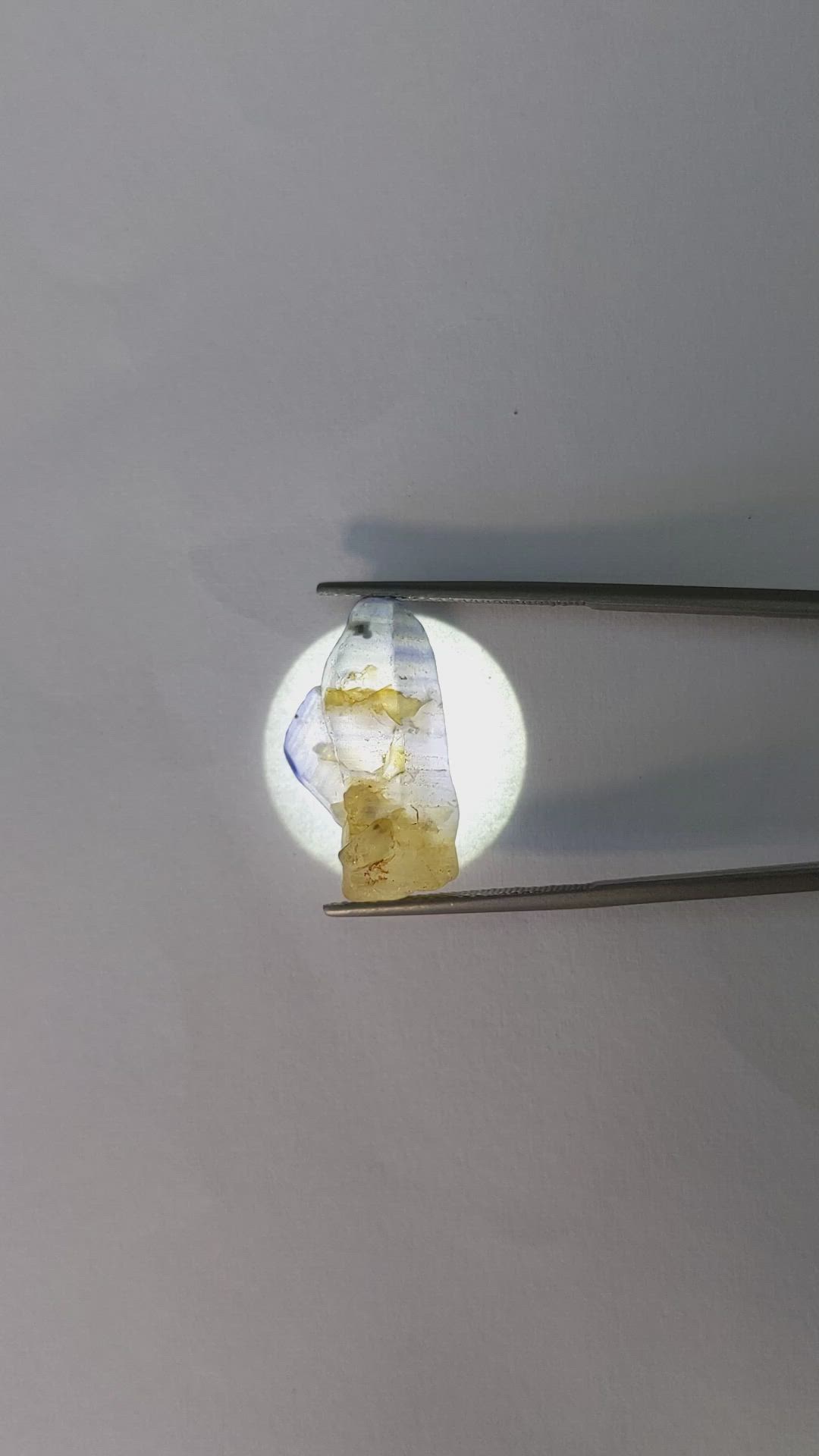 15.46 Ct. Bi Color Rough Sapphire from Ceylon (Sri Lanka) Size Video