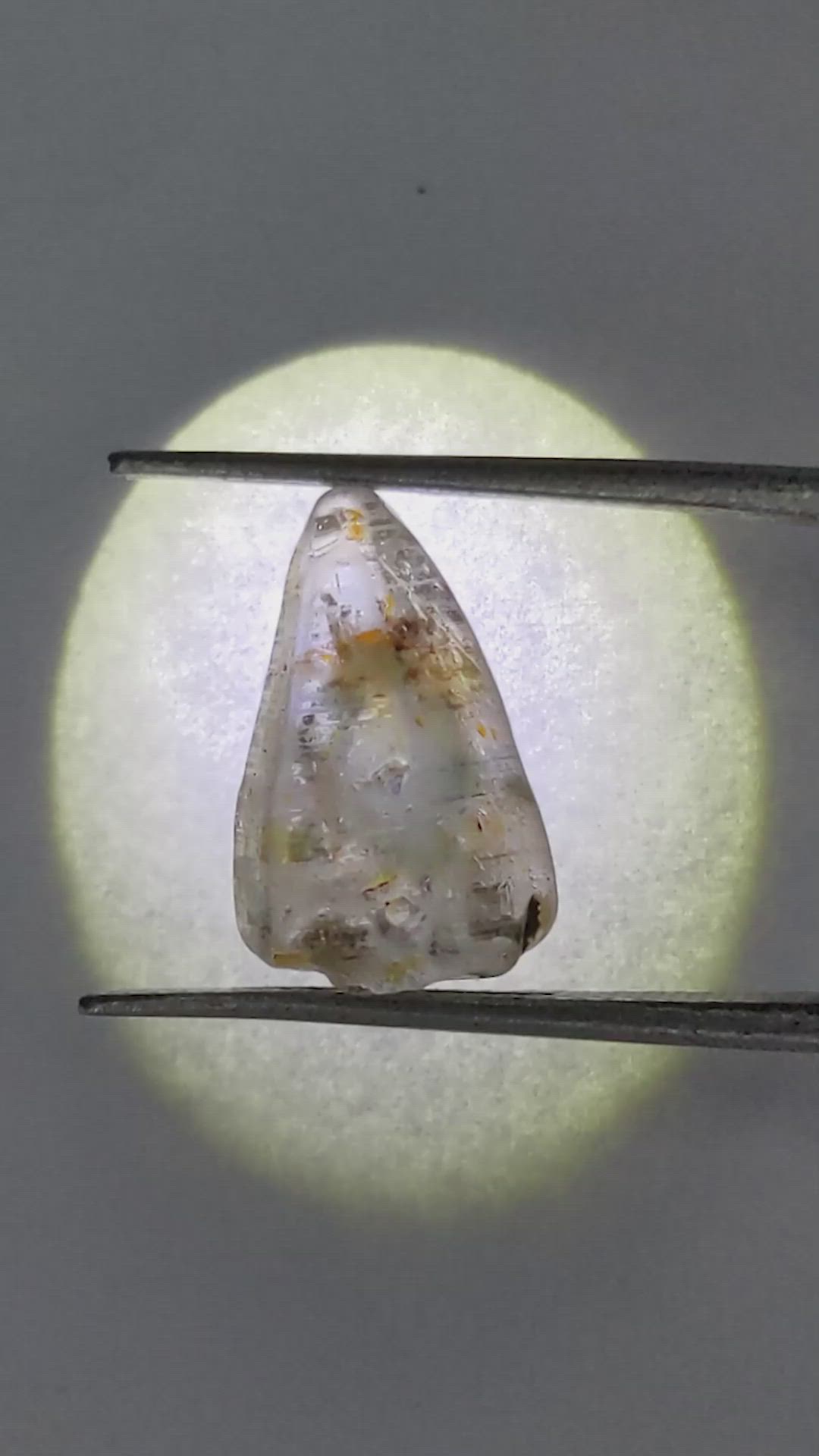 10.54 Ct. Bluish Grey Sapphire Crystal from Ceylon (Sri Lanka) Size Video