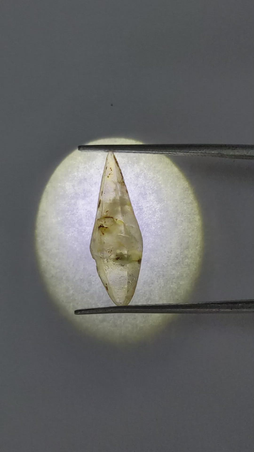 6.06 Ct. Yellow Sapphire Crystal from Ceylon (Sri Lanka) Size Video