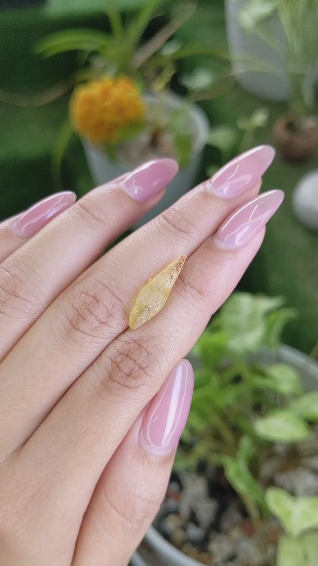 6.06 Ct. Yellow Sapphire Crystal from Ceylon (Sri Lanka) Size Video