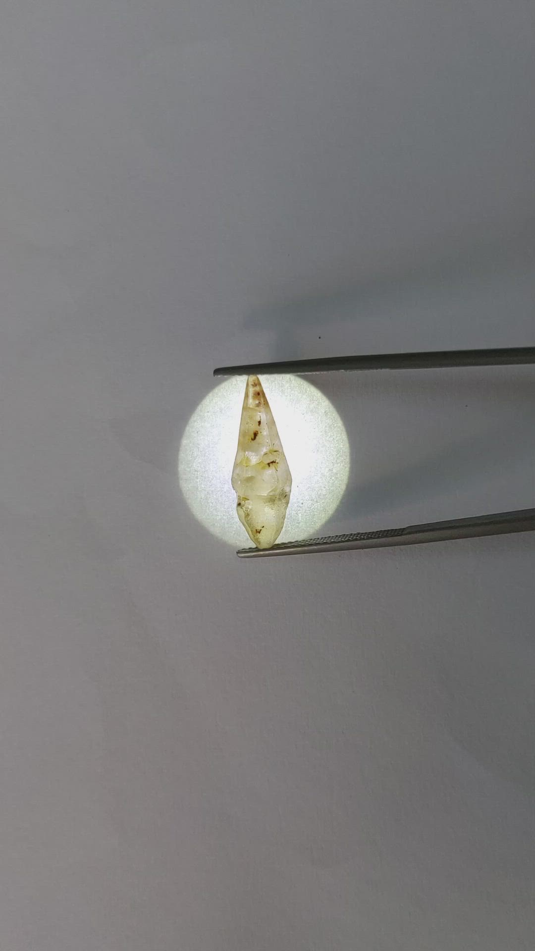 6.06 Ct. Yellow Sapphire Crystal from Ceylon (Sri Lanka) Size Video