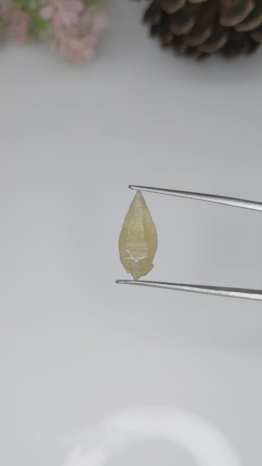 7.76 Ct. Yellow Sapphire Crystal from Ceylon (Sri Lanka) Size Video