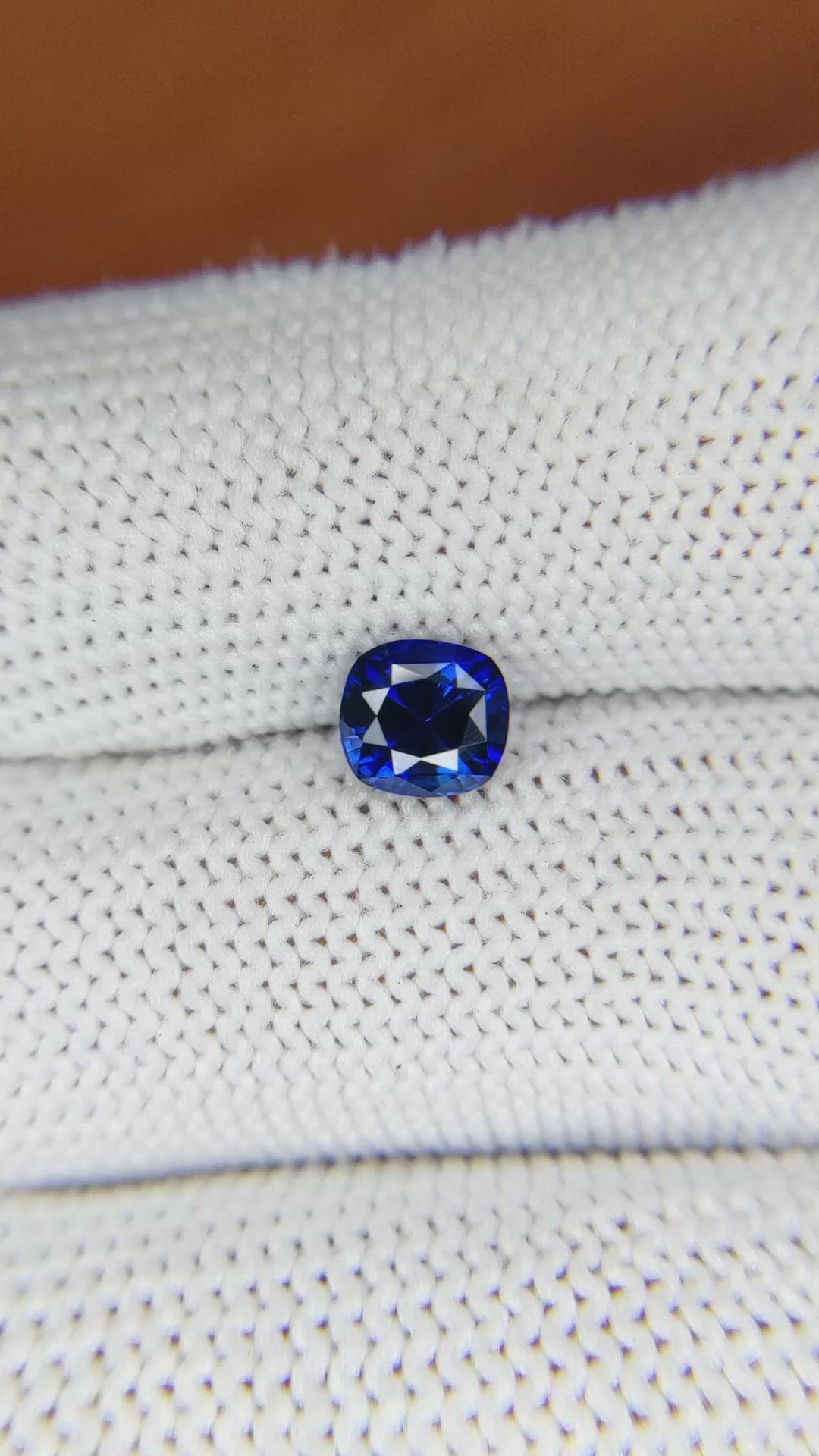 1.11 Ct. Blue Sapphire from Ceylon (Sri Lanka) Size Video