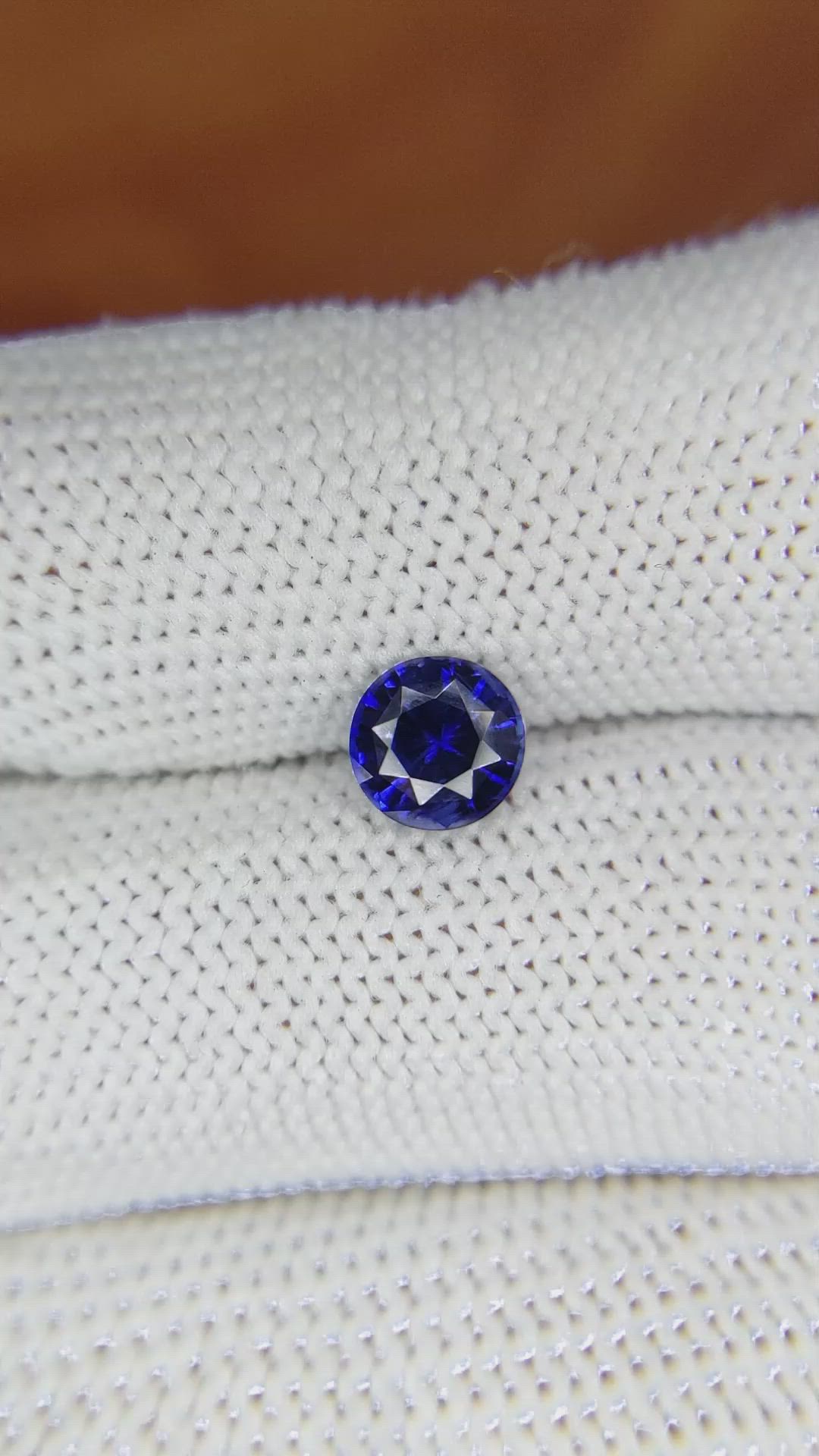 1.16 Ct. Blue Sapphire from Ceylon (Sri Lanka) Size Video