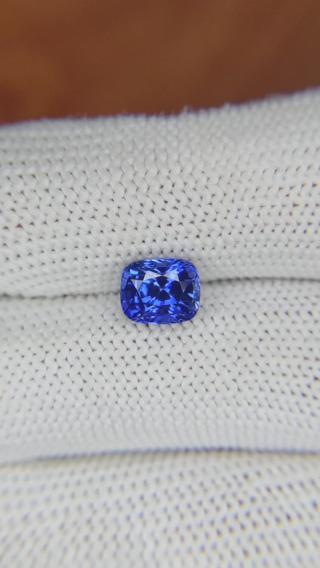 2.09 Ct. Blue Sapphire from Ceylon (Sri Lanka) Size Video