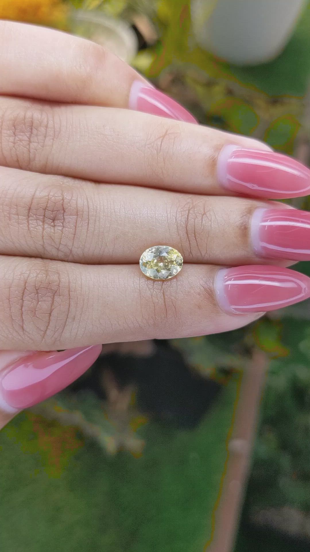 1.52 Ct. Yellow Sapphire from Ceylon (Sri Lanka) Size Video