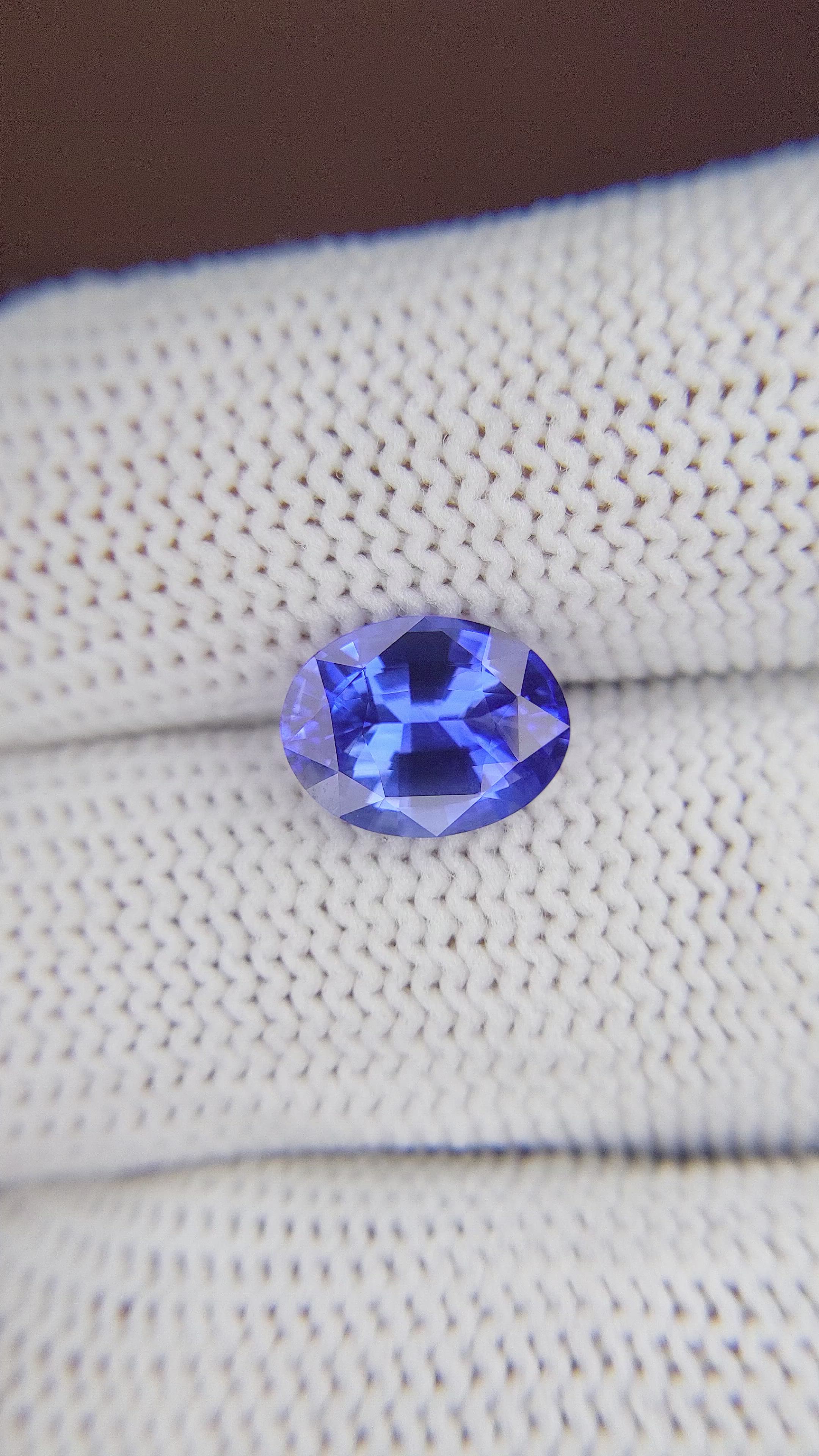 3.15 Ct. Blue Sapphire from Ceylon (Sri Lanka) Size Video