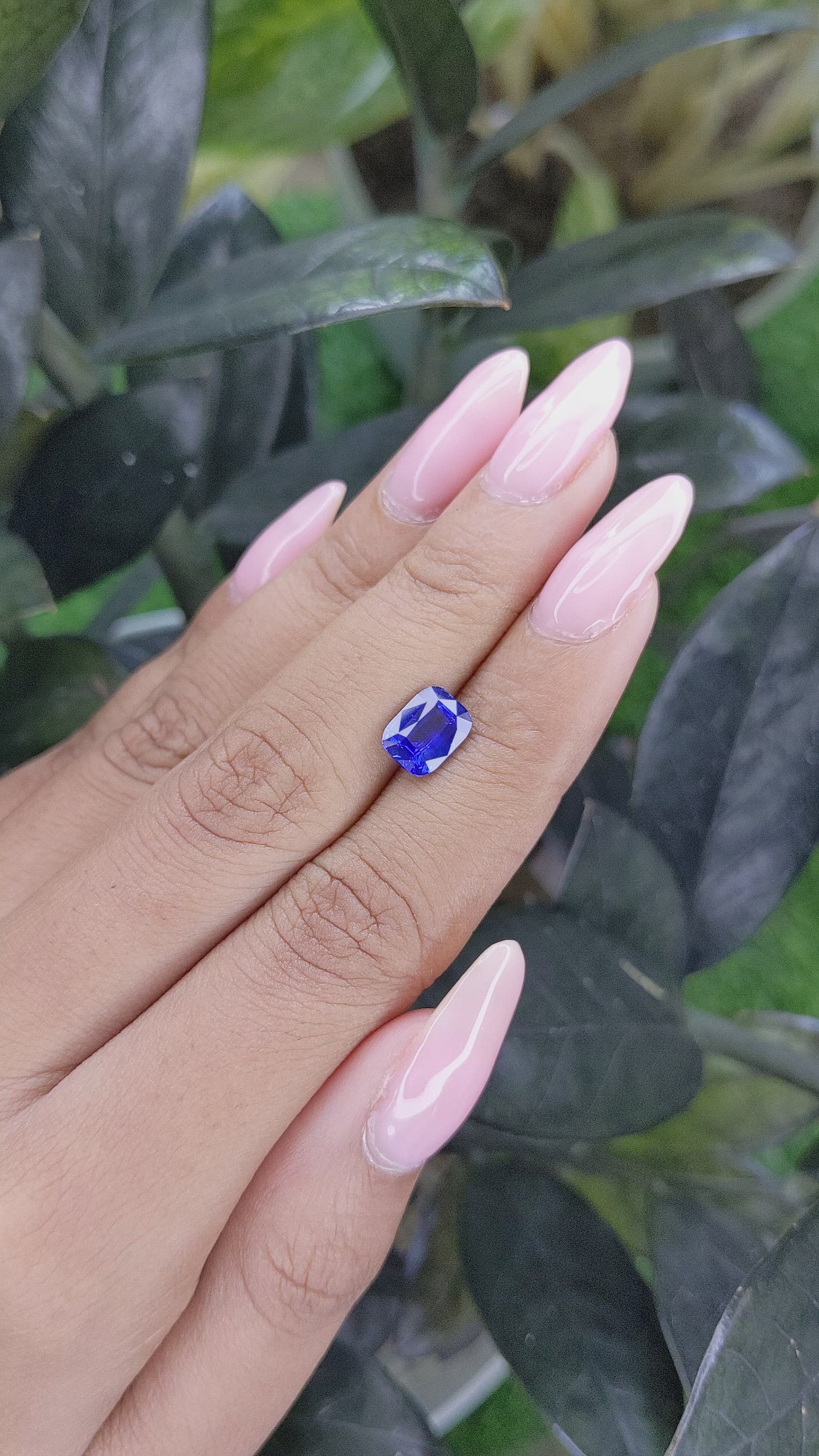 1.92 Ct. Blue Sapphire from Ceylon (Sri Lanka) Size Video