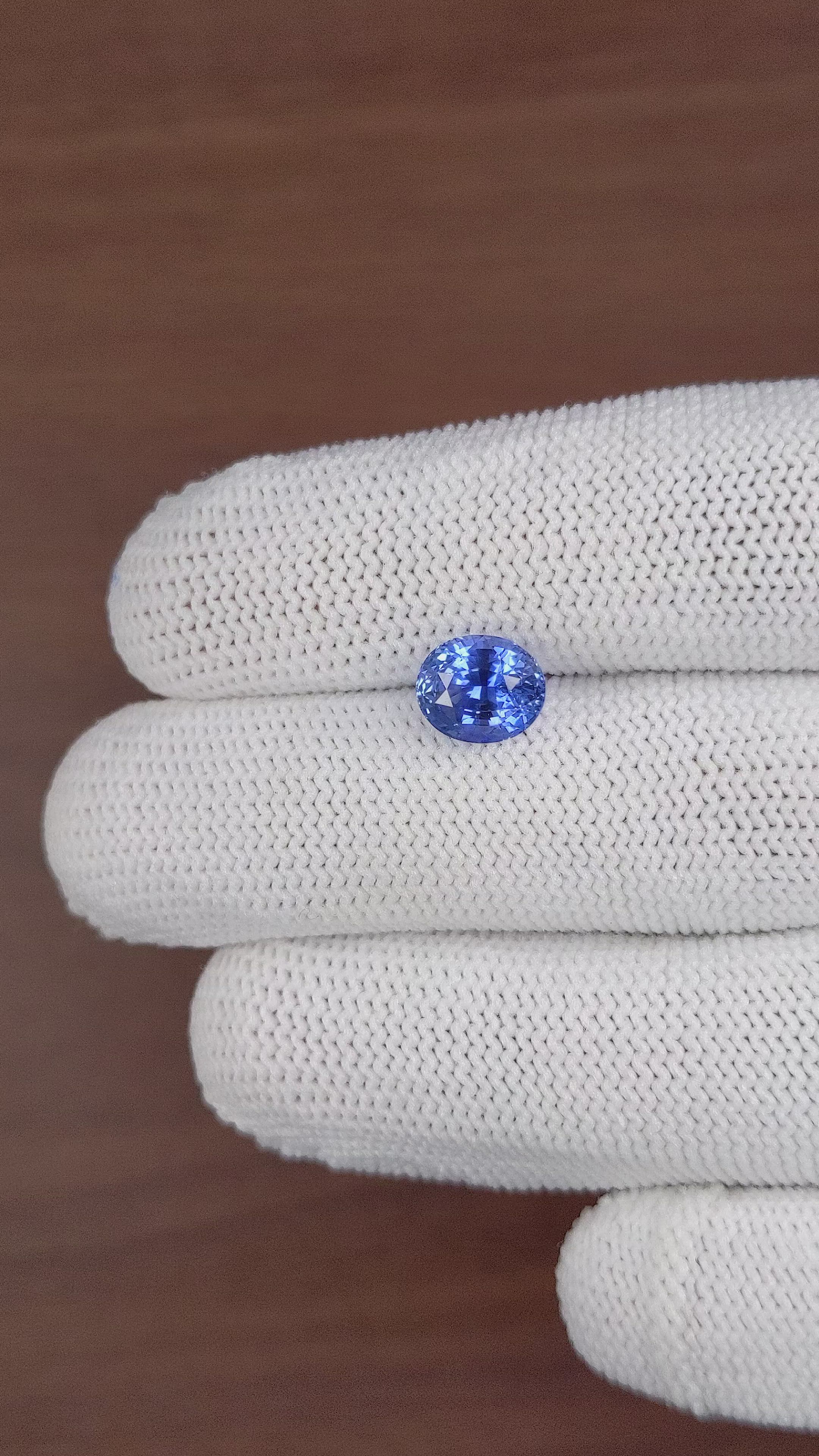 3.07 Ct. Blue Sapphire from Ceylon (Sri Lanka) Size Video