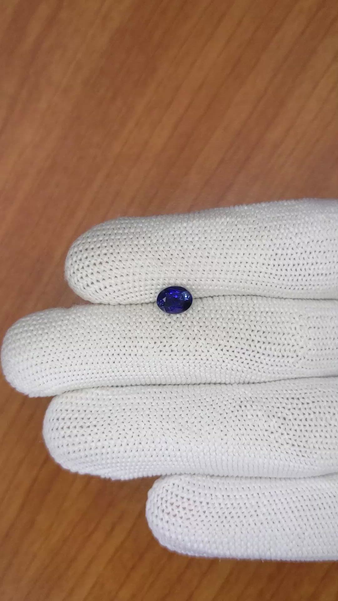 1.01 Ct. Blue Sapphire from Ceylon (Sri Lanka) Size Video
