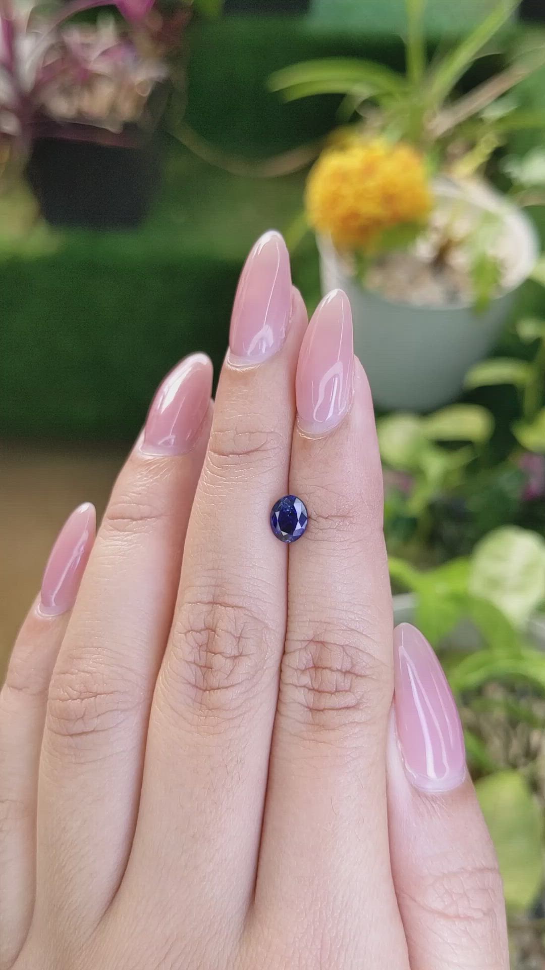 1.01 Ct. Blue Sapphire from Ceylon (Sri Lanka) Size Video
