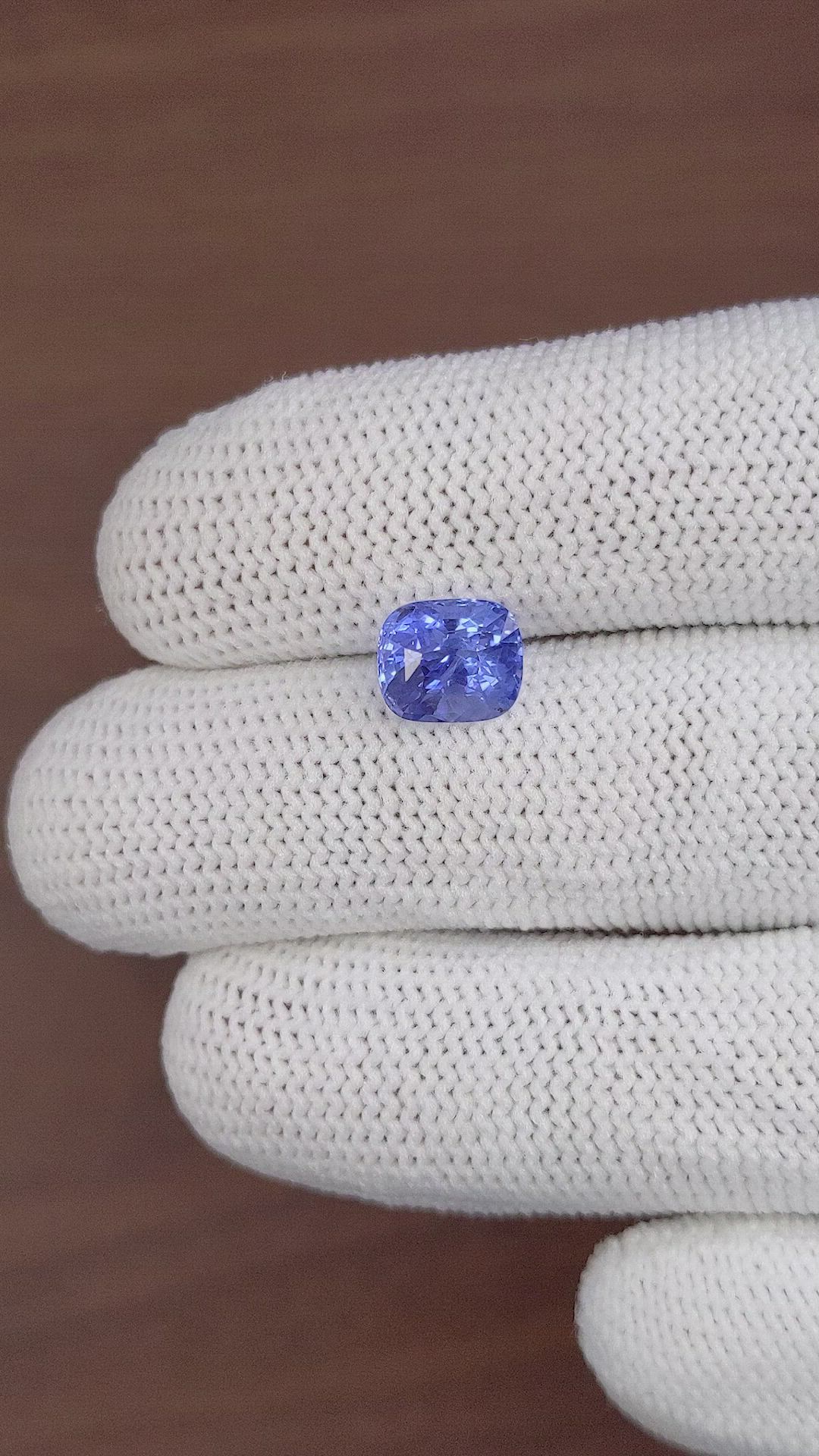 3.06 Ct. Blue Sapphire from Ceylon (Sri Lanka) Size Video