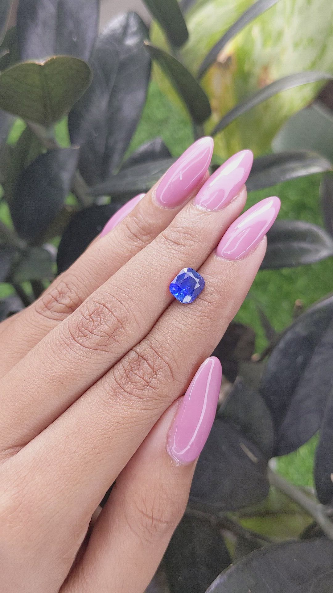 2.00 Ct. Blue Sapphire from Ceylon (Sri Lanka) Size Video