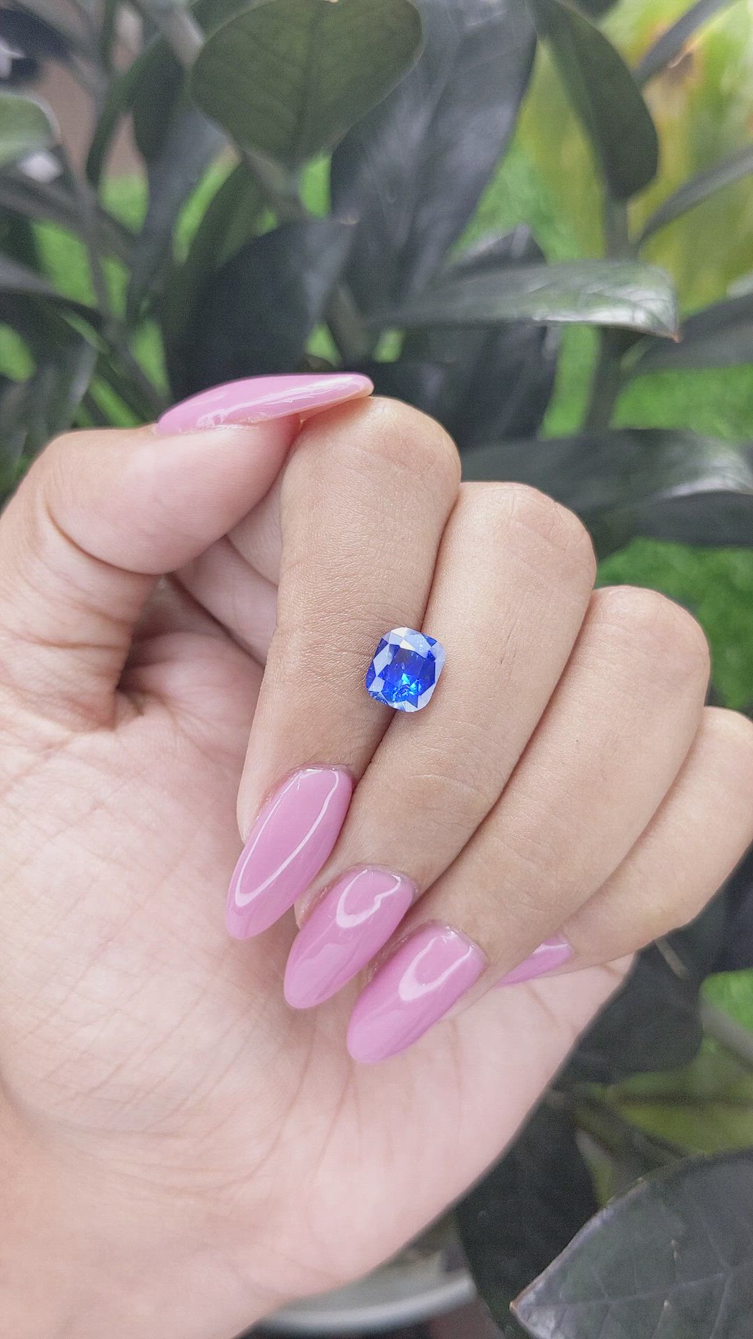 2.00 Ct. Blue Sapphire from Ceylon (Sri Lanka) Size Video