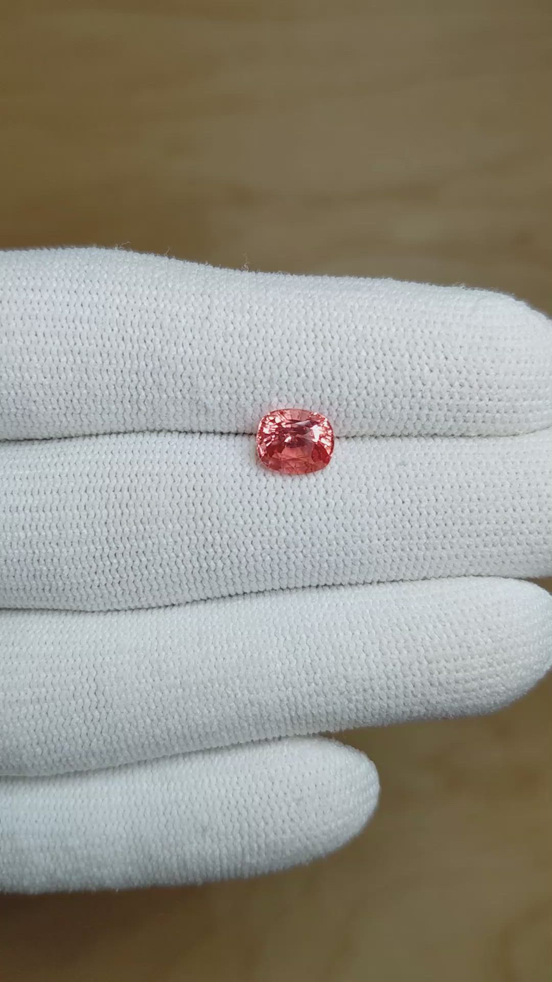 1.64 Ct. Padparadscha Sapphire from Ceylon (Sri Lanka) Size Video