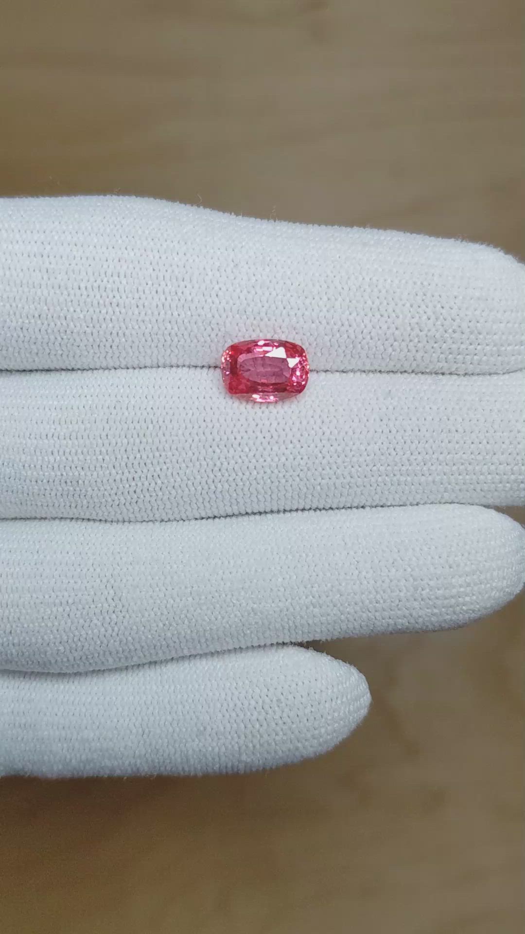 3.01 Ct. Padparadscha Sapphire from Ceylon (Sri Lanka) Size Video