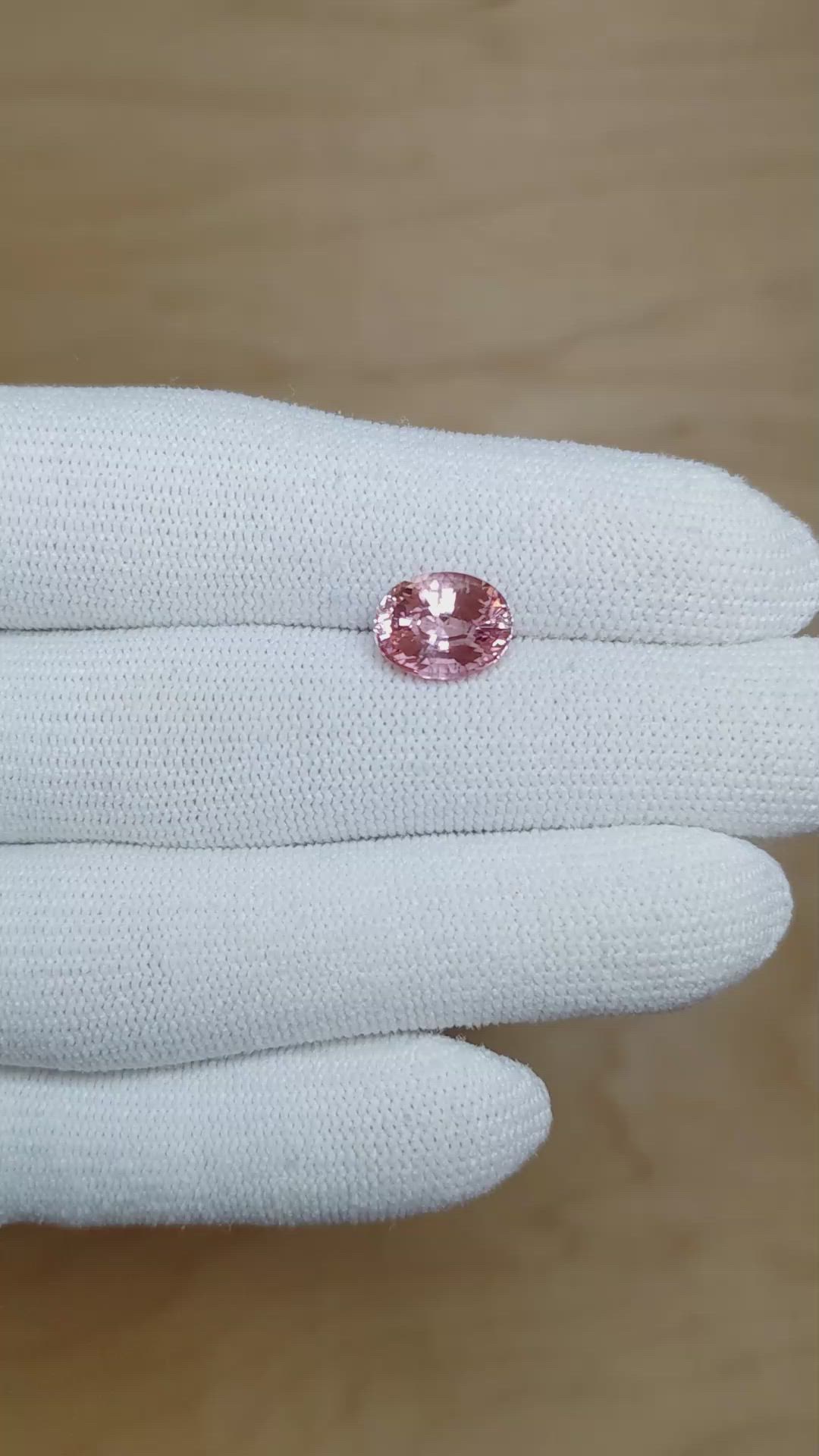 3.60 Ct. Padparadscha Sapphire from Ceylon (Sri Lanka) Size Video