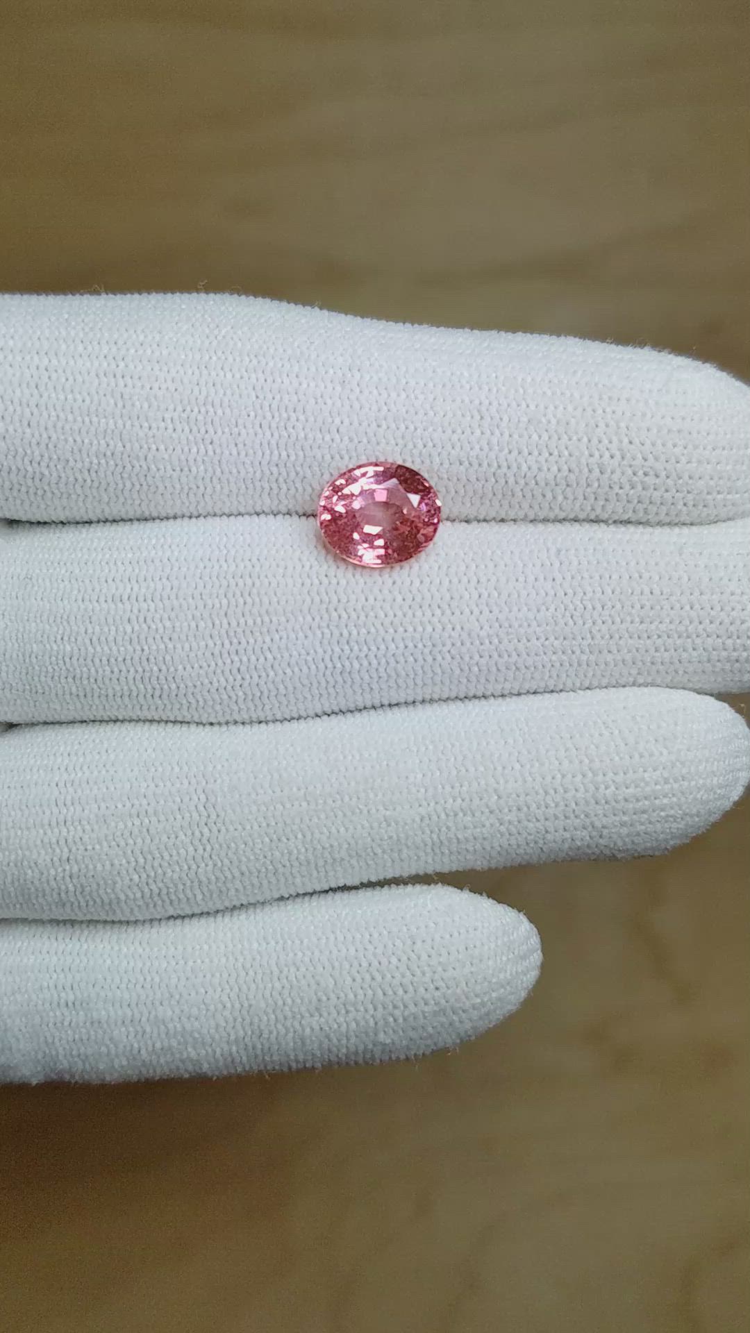 3.42 Ct. Padparadscha Sapphire from Ceylon (Sri Lanka) Size Video