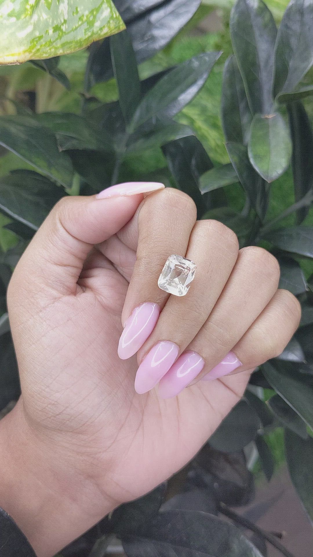 6.47 Ct. Peach Sapphire from Ceylon (Sri Lanka) Size Video