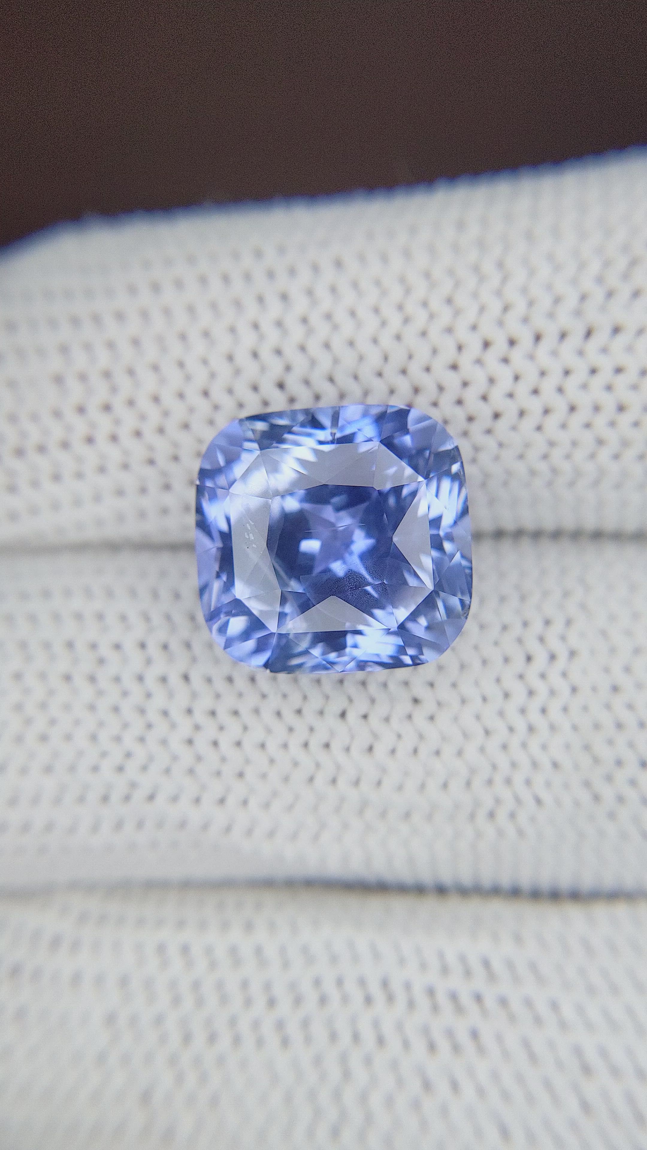 11.11 Ct. Blue Sapphire from Ceylon (Sri Lanka) Size Video
