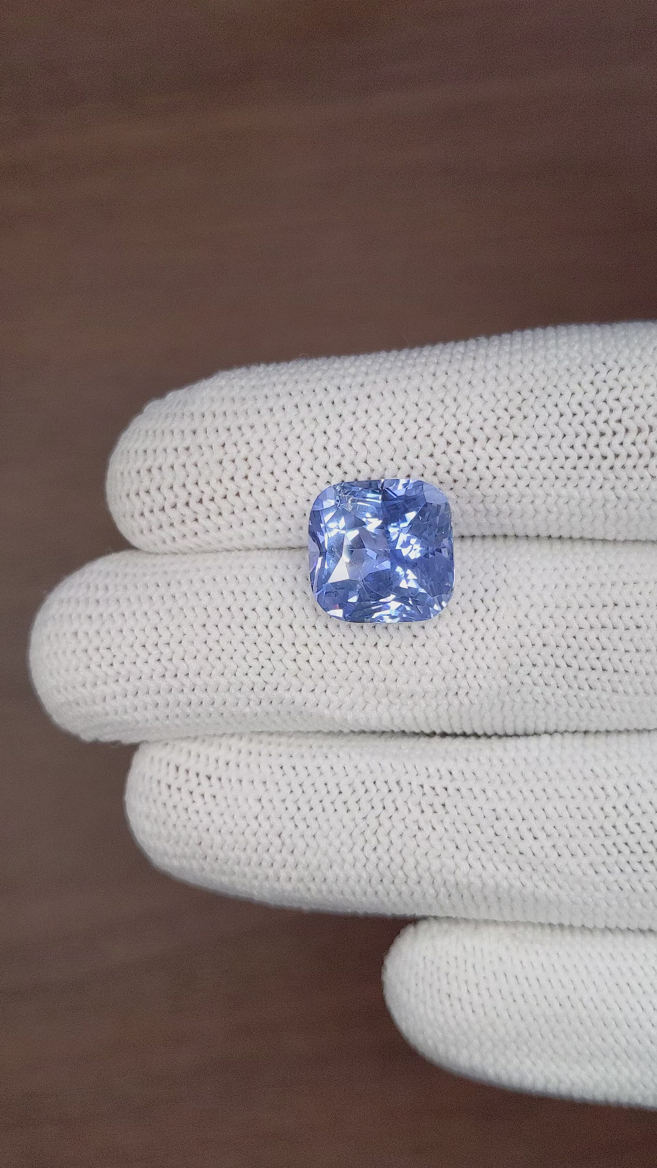 11.11 Ct. Blue Sapphire from Ceylon (Sri Lanka) Size Video