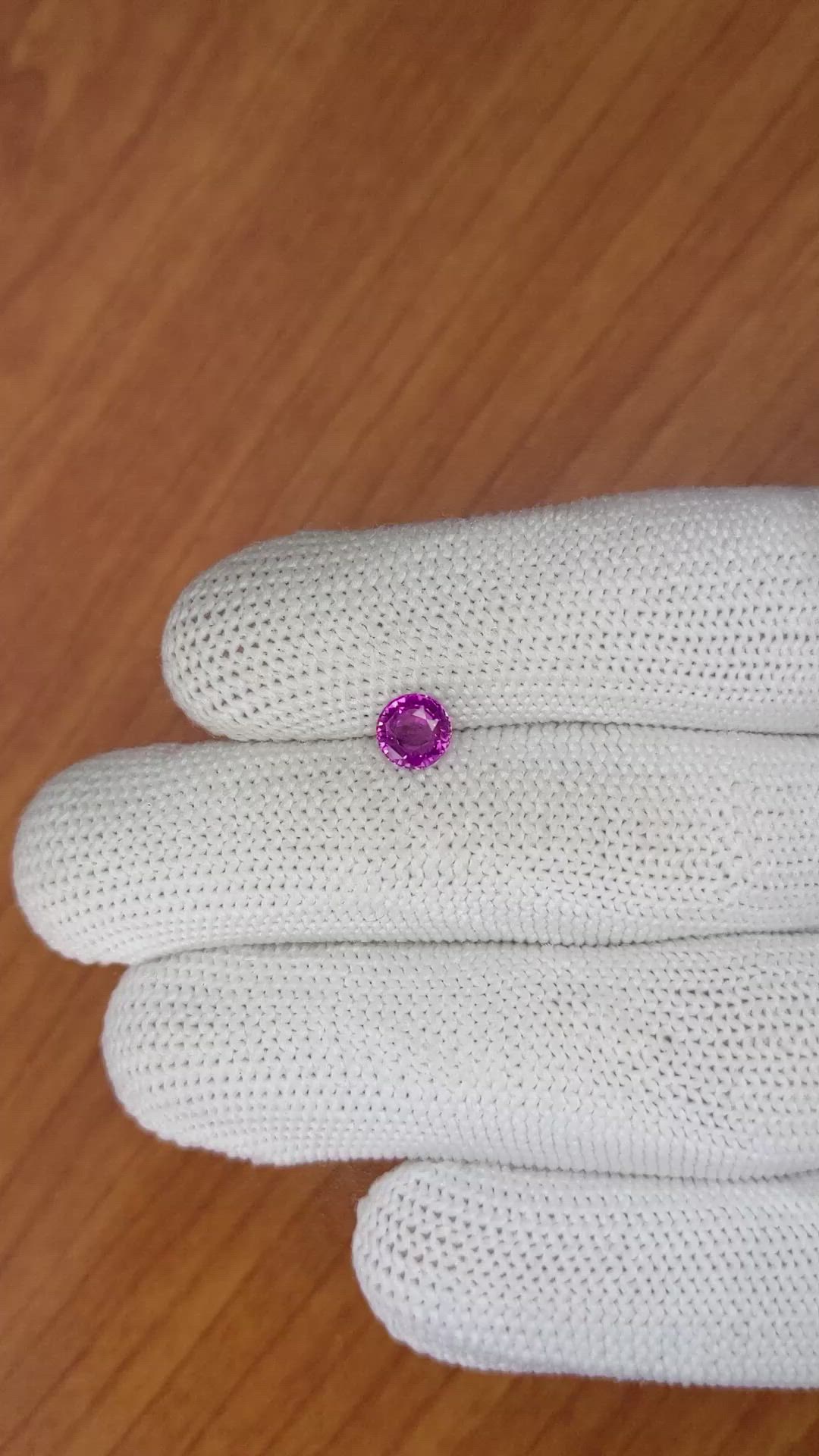 0.88 Ct. Pinkish Purple Sapphire from Ceylon (Sri Lanka) Size Video