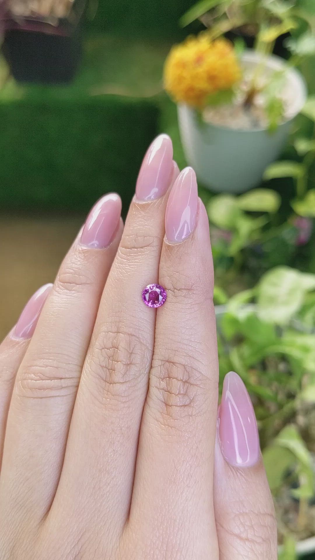 0.88 Ct. Pinkish Purple Sapphire from Ceylon (Sri Lanka) Size Video