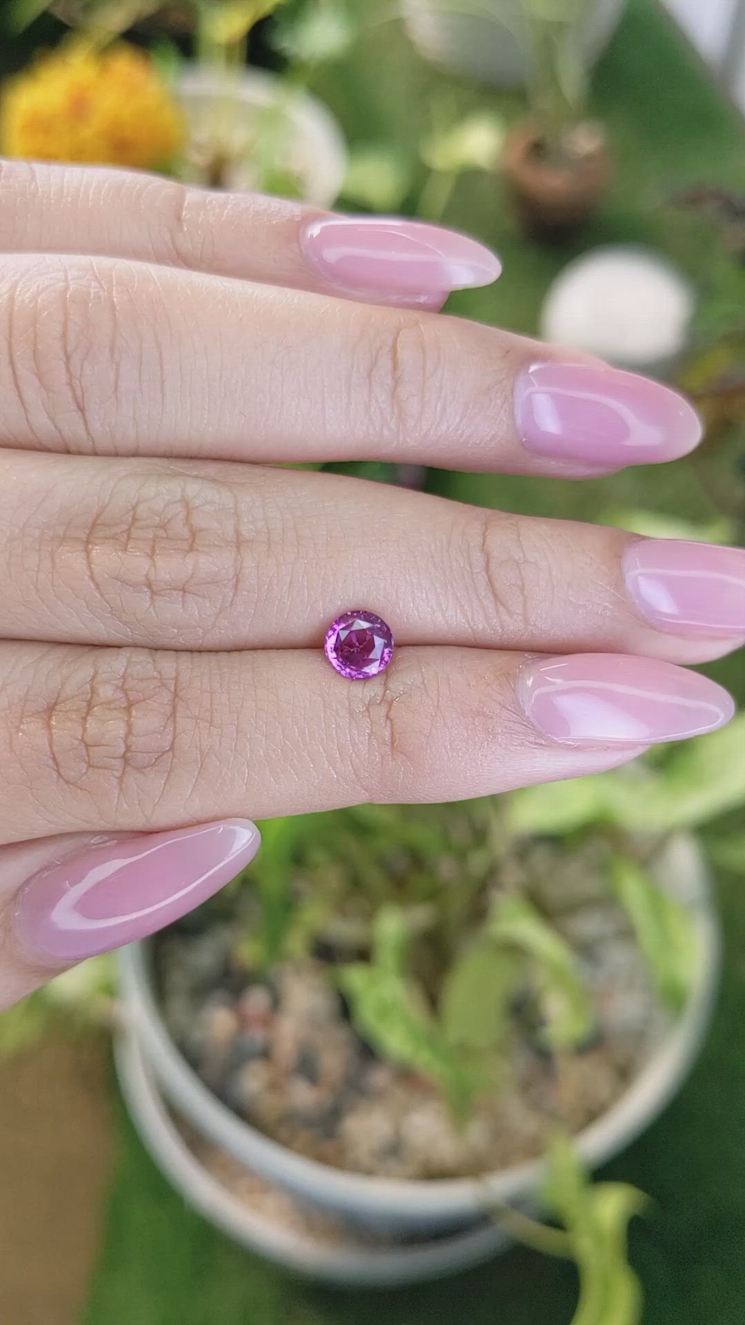 0.88 Ct. Pinkish Purple Sapphire from Ceylon (Sri Lanka) Size Video